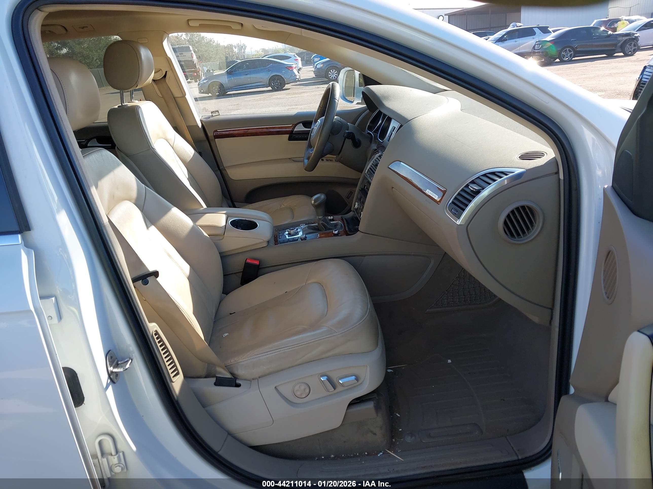 AUDI Q7 image 5