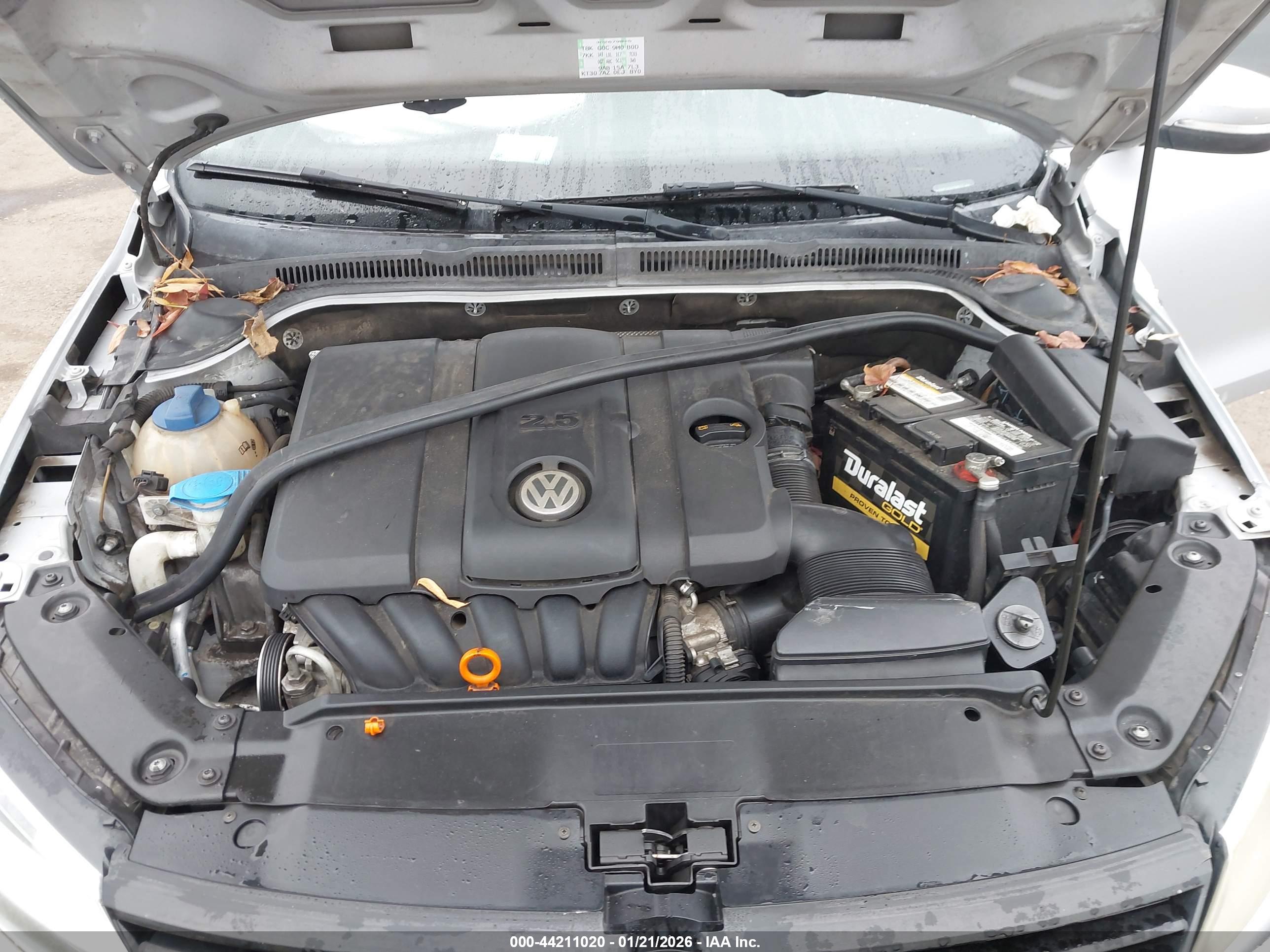 VOLKSWAGEN JETTA image 10