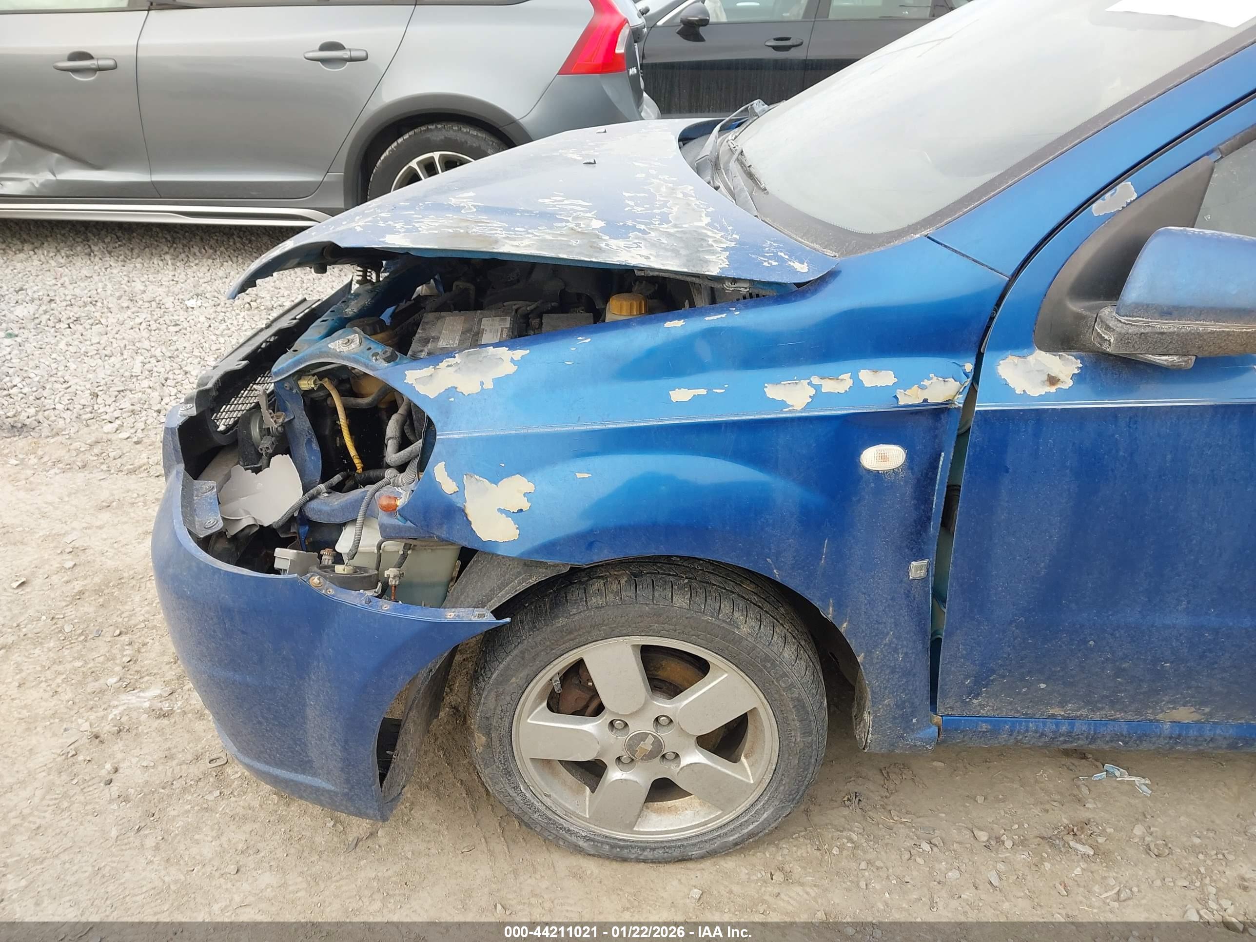 CHEVROLET AVEO image 6