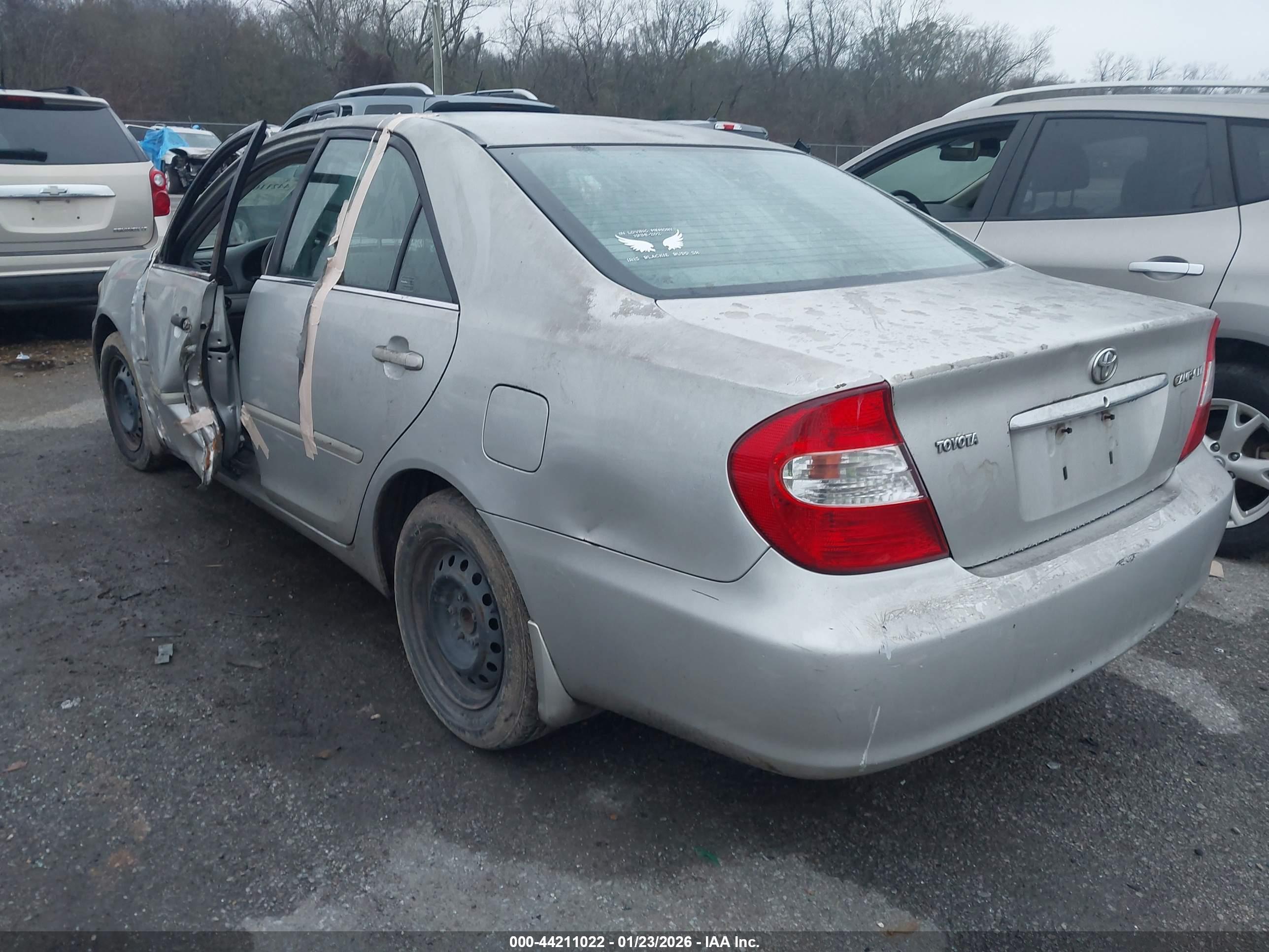TOYOTA CAMRY image 3