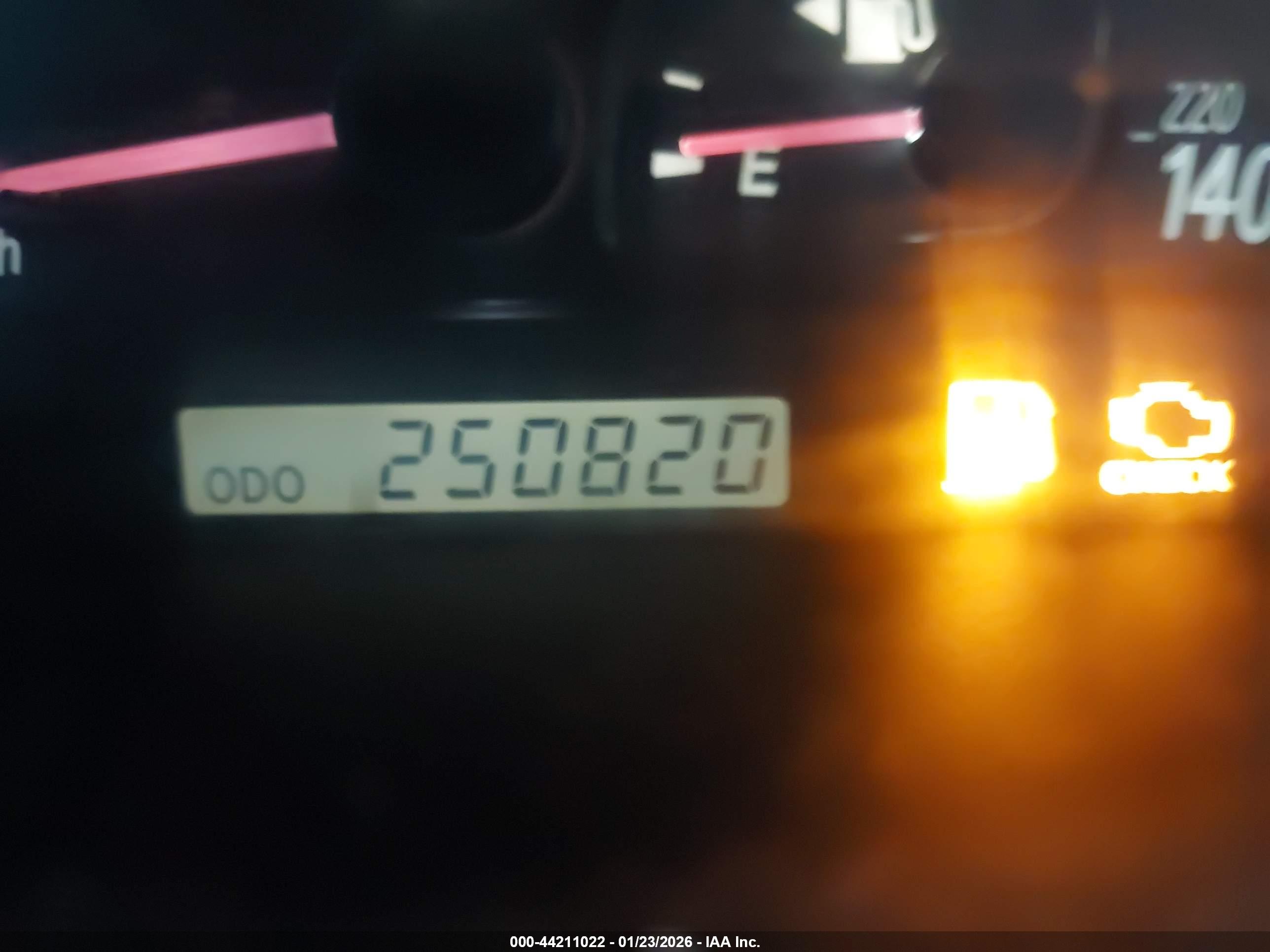 TOYOTA CAMRY image 7
