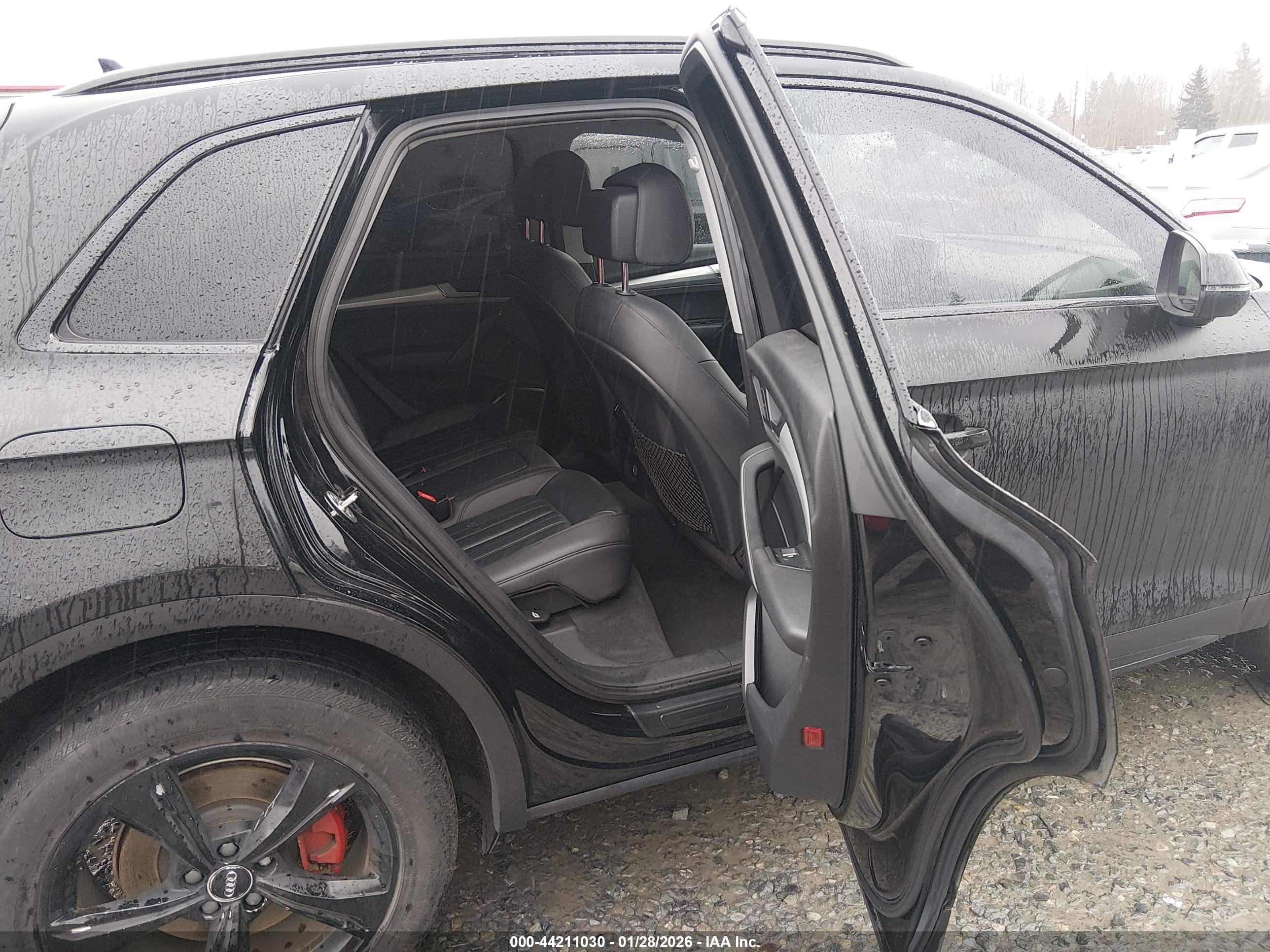 AUDI Q5 image 8
