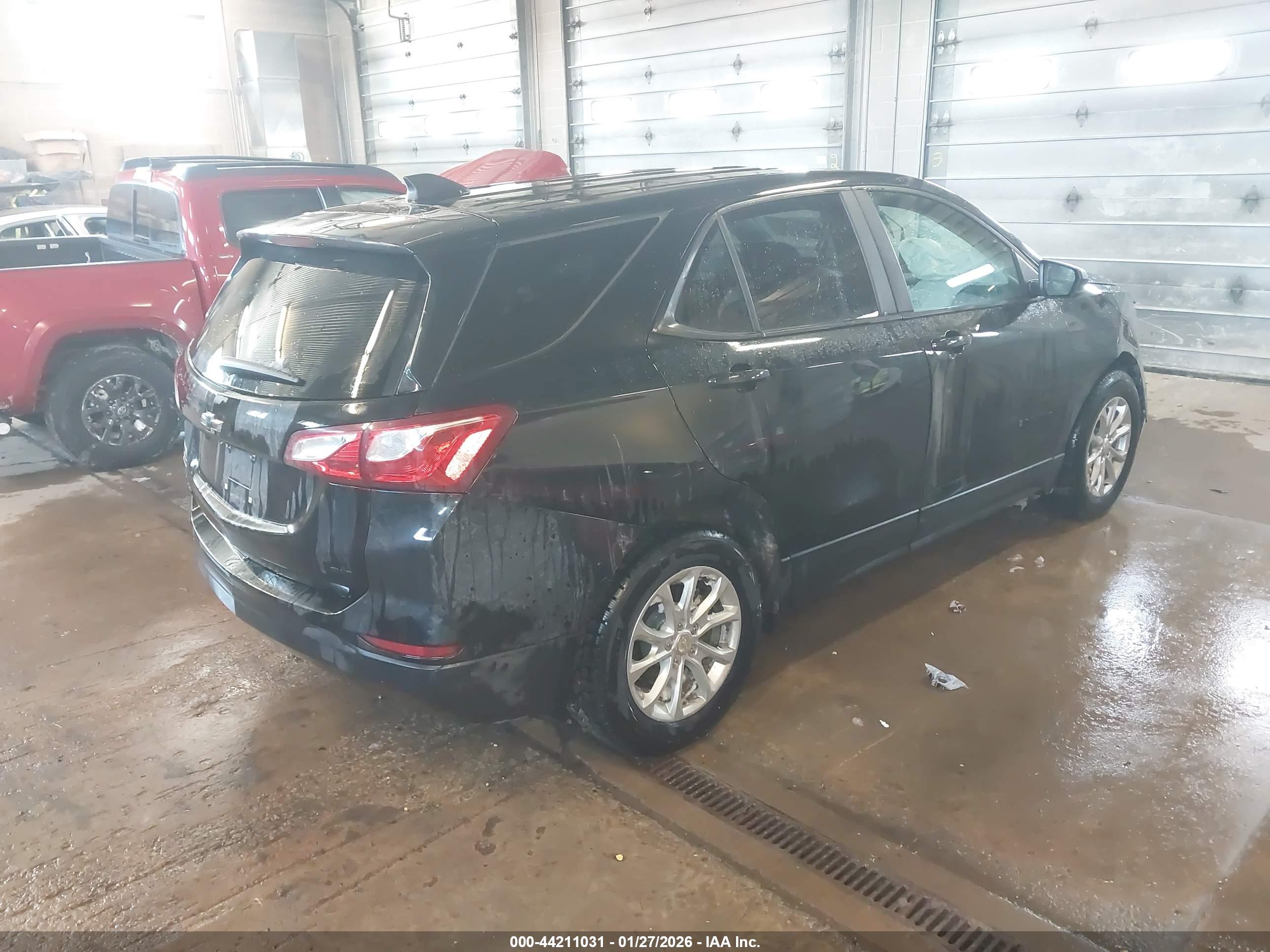 CHEVROLET EQUINOX image 4