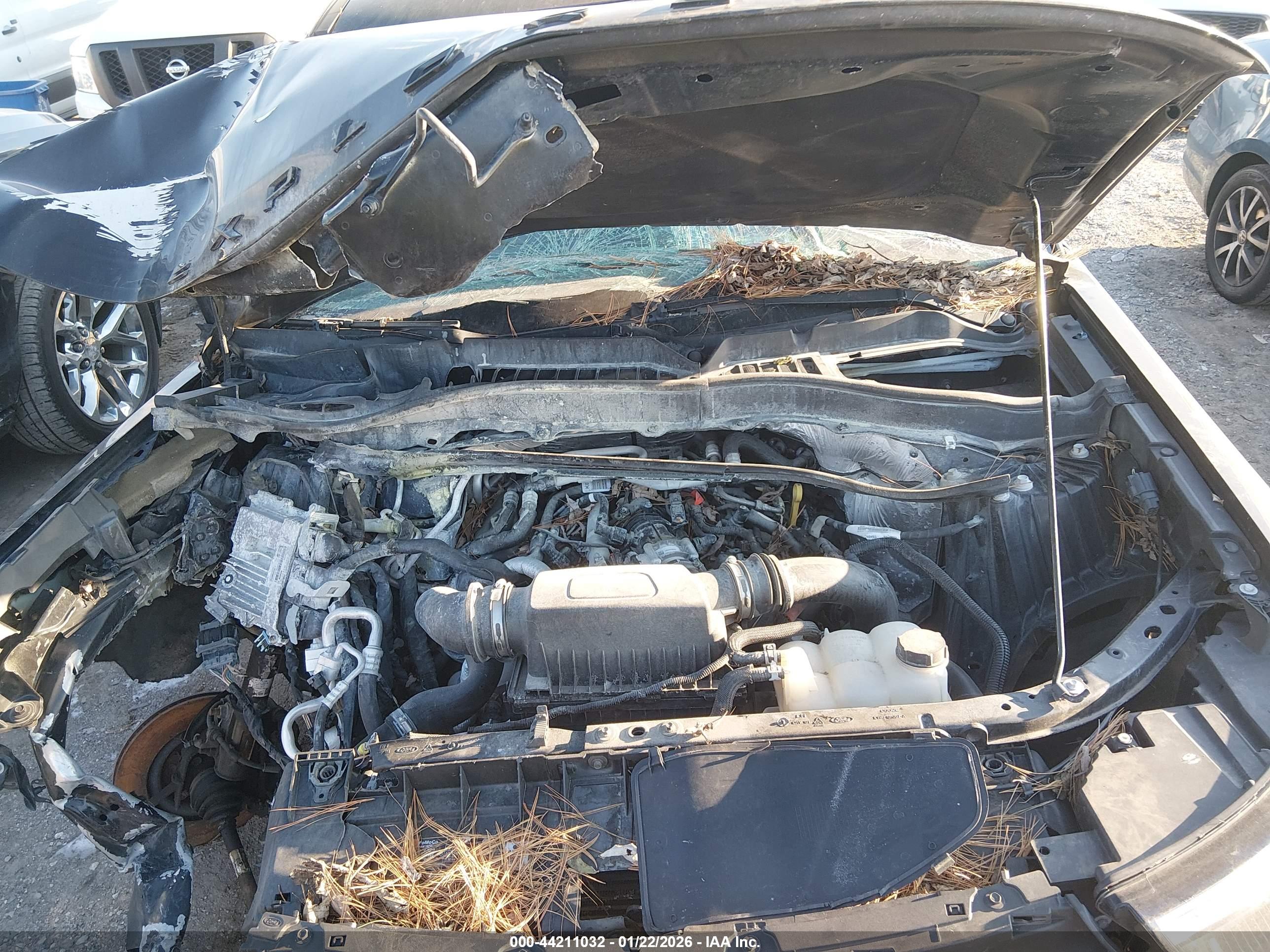 FORD EXPLORER image 10
