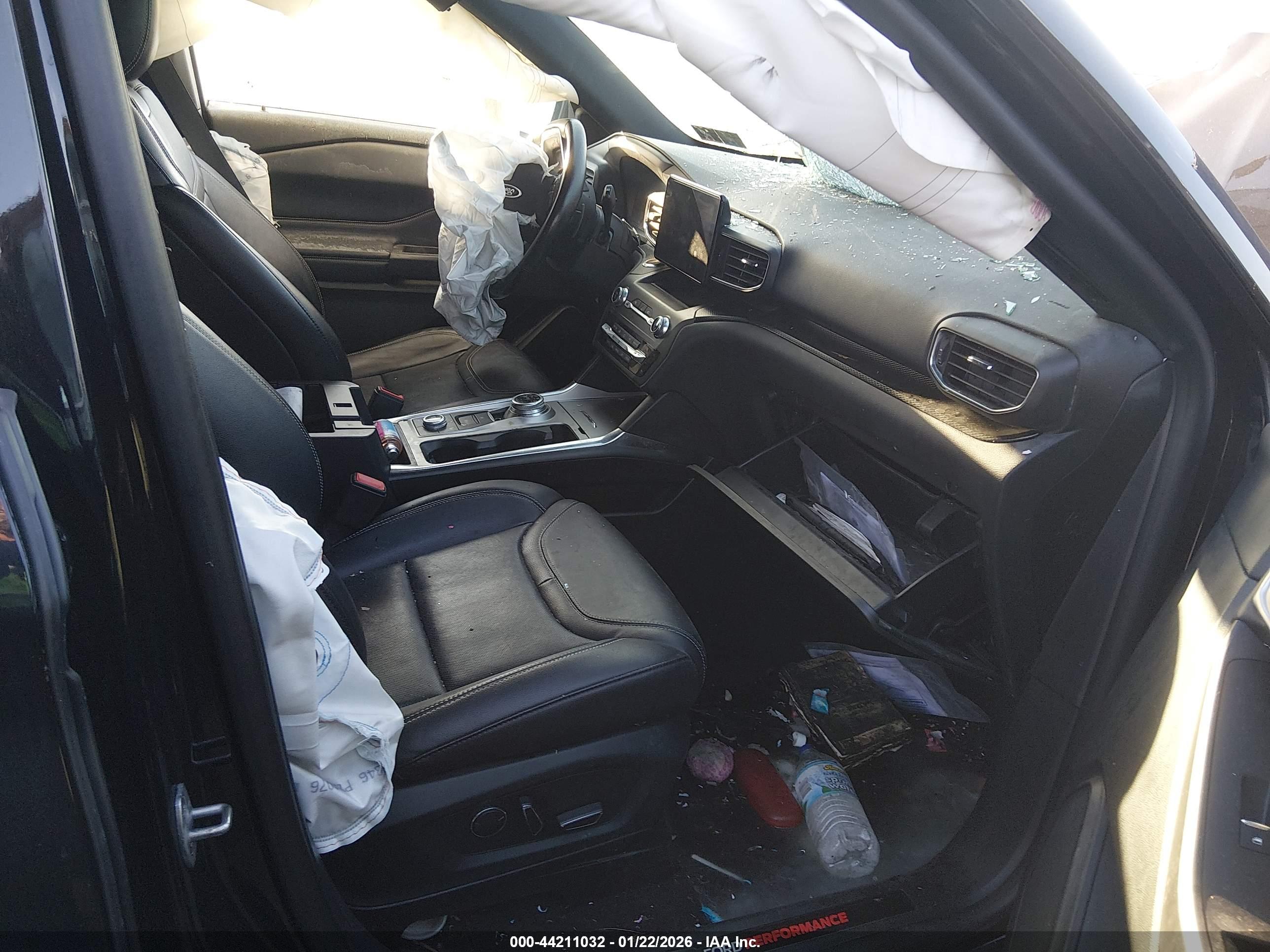 FORD EXPLORER image 5