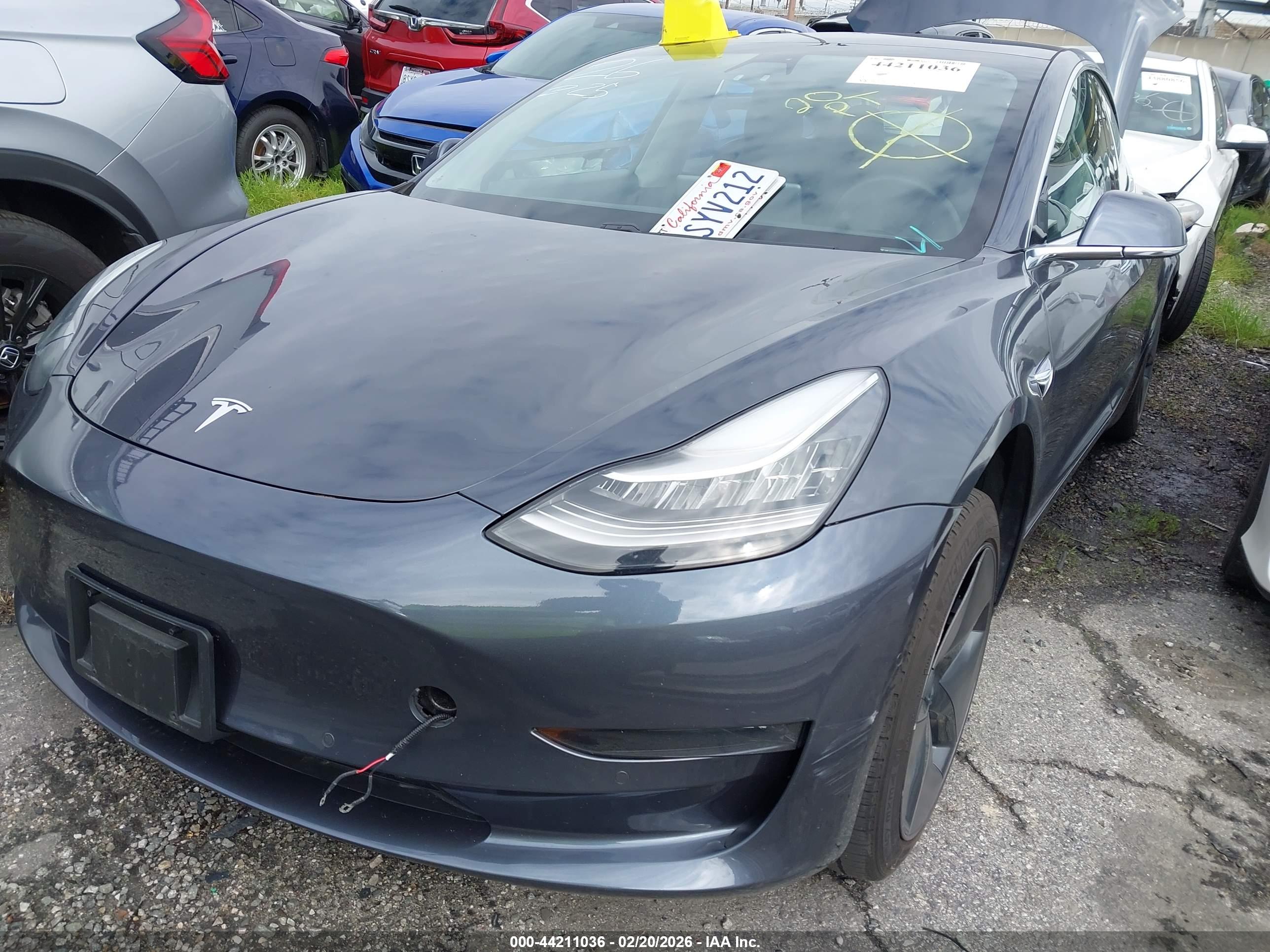 TESLA MODEL image 2