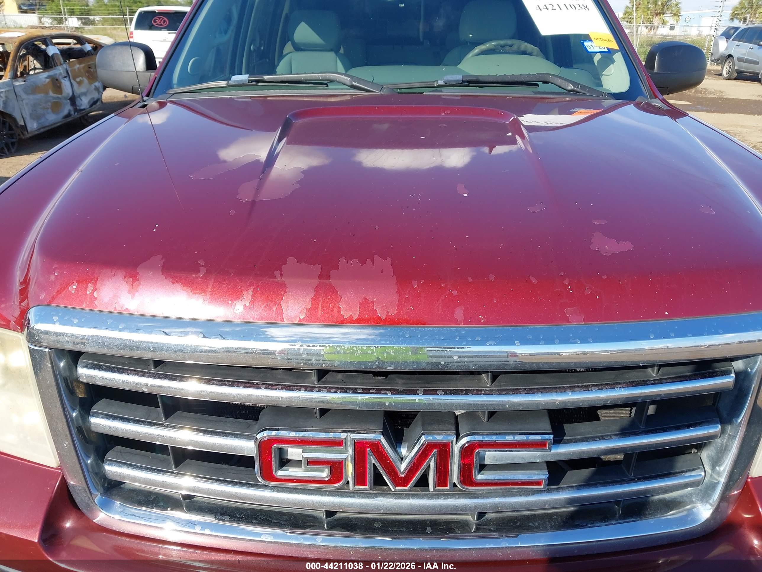 GMC SIERRA image 6