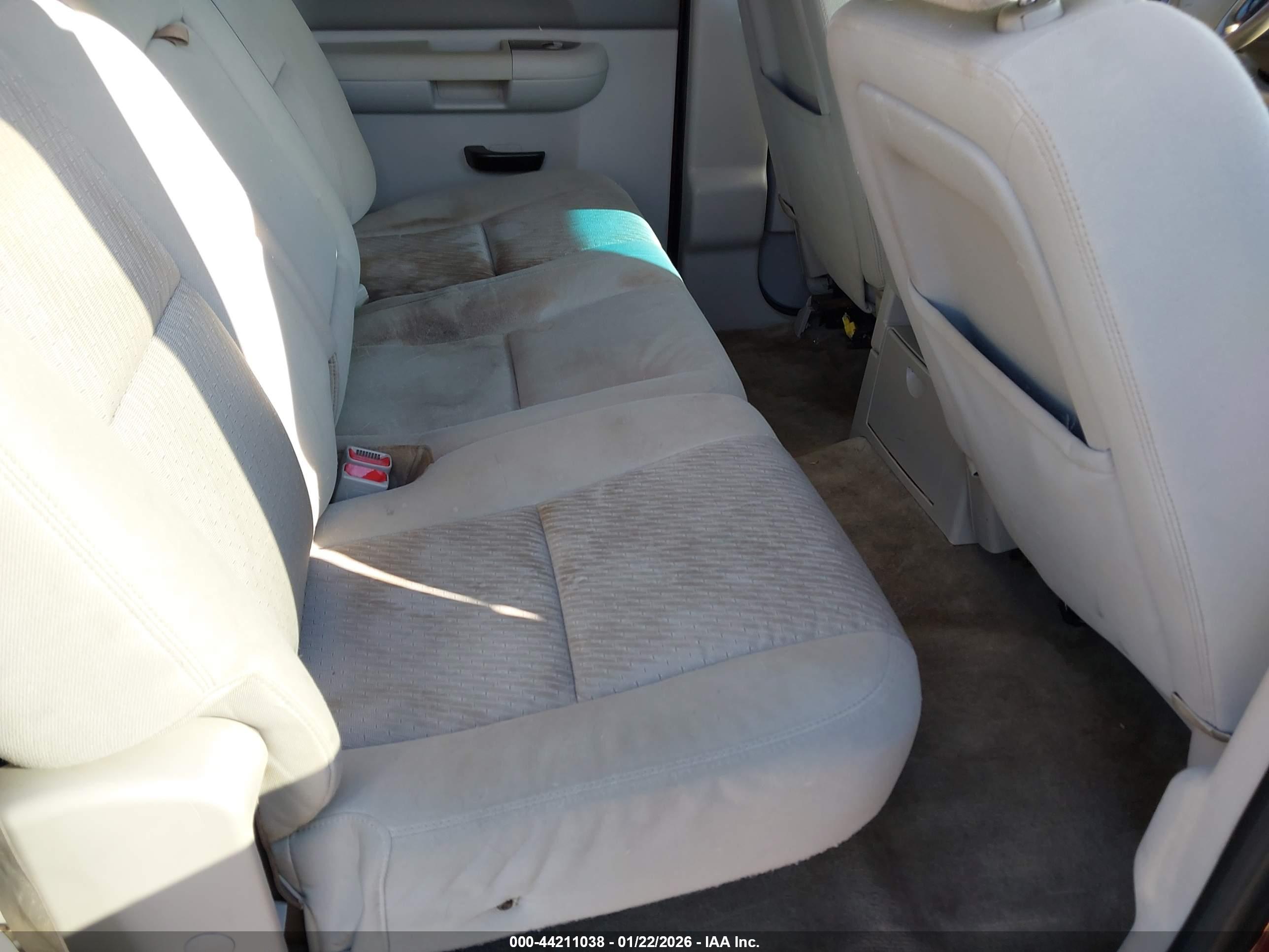 GMC SIERRA image 8