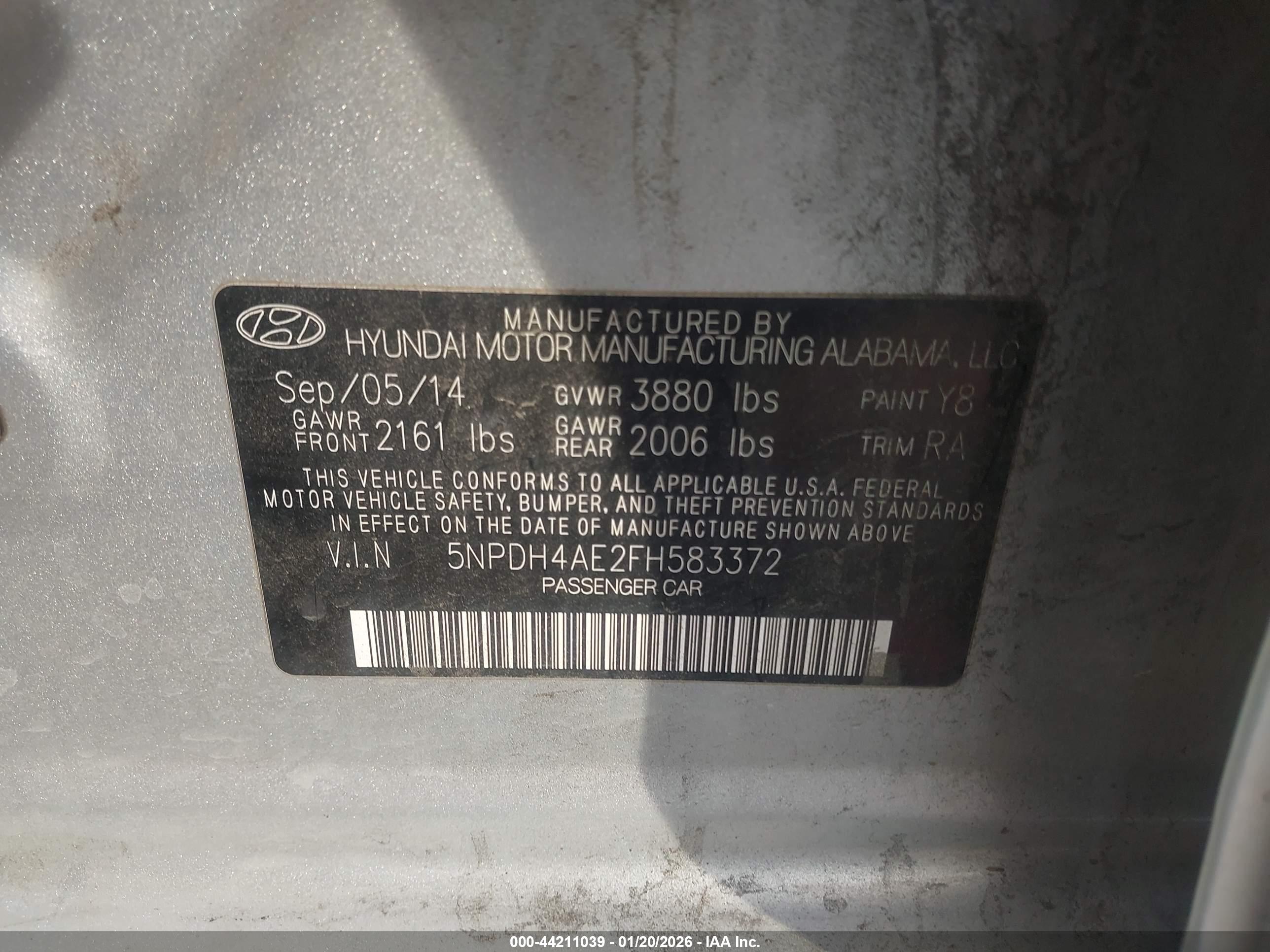 HYUNDAI ELANTRA image 9