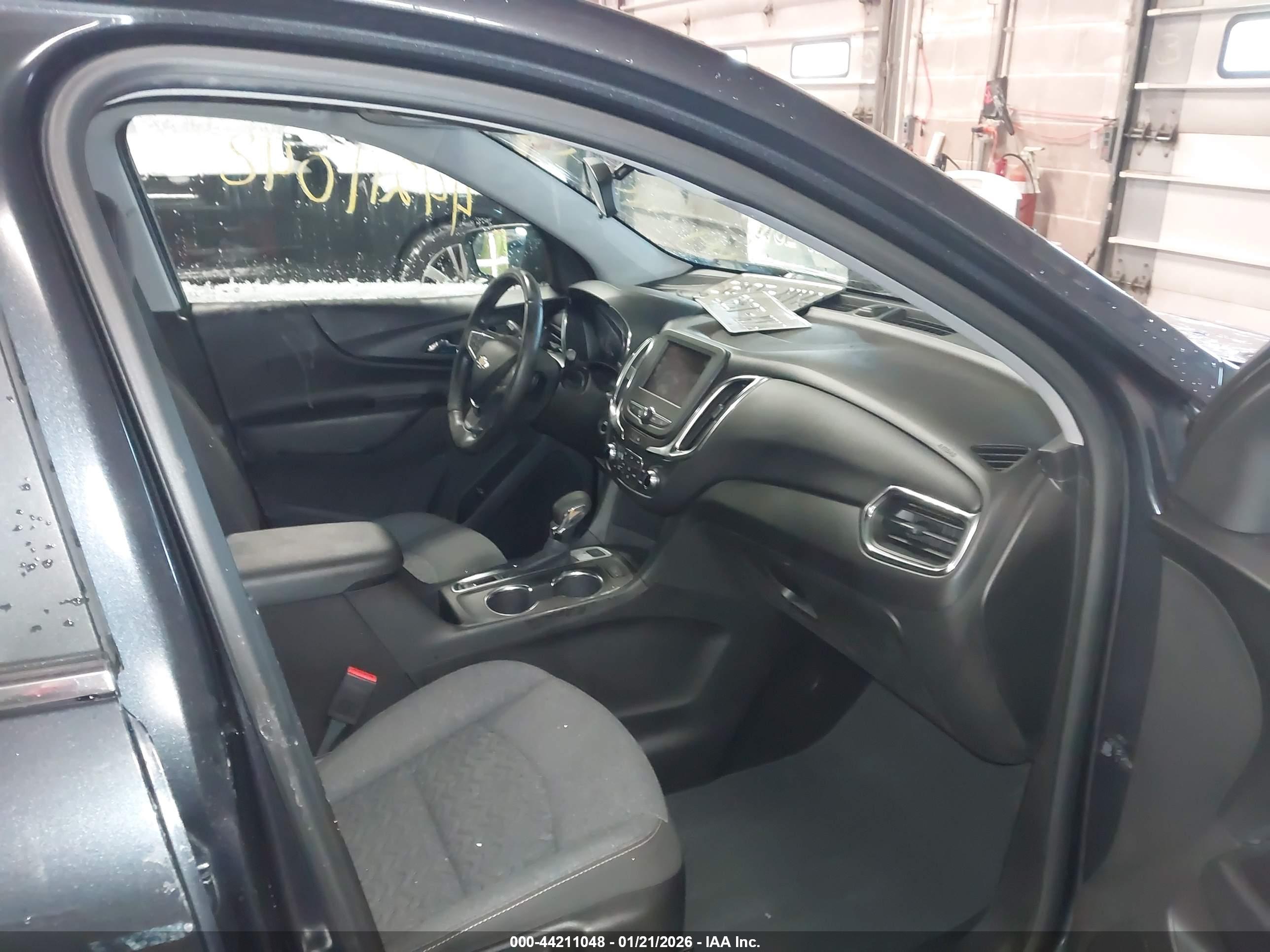 CHEVROLET EQUINOX image 5