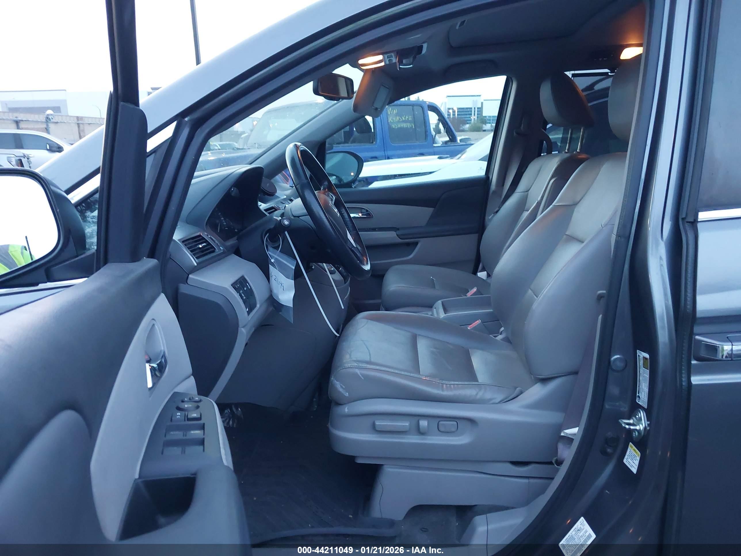 HONDA ODYSSEY image 5