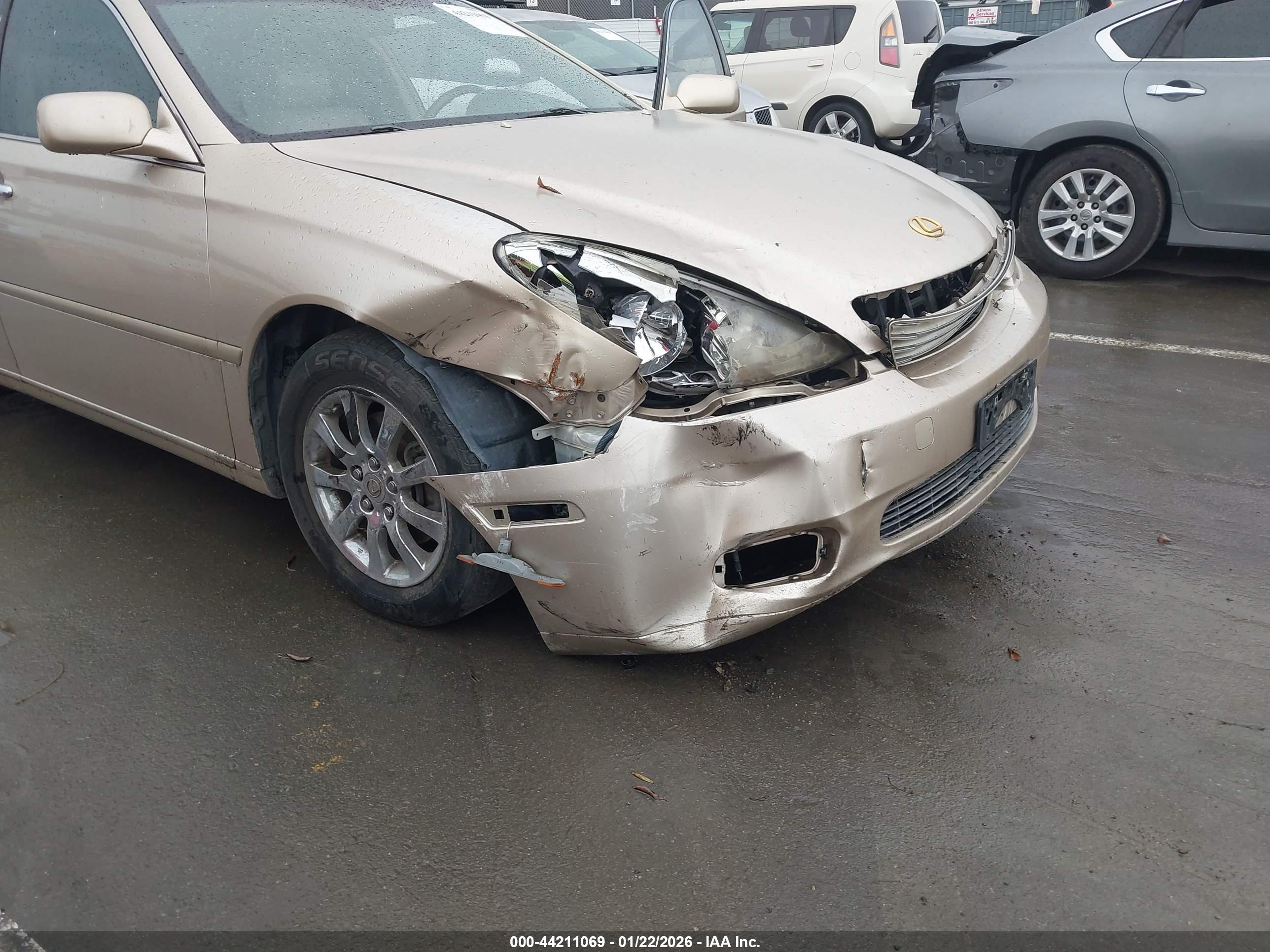 LEXUS ES image 6