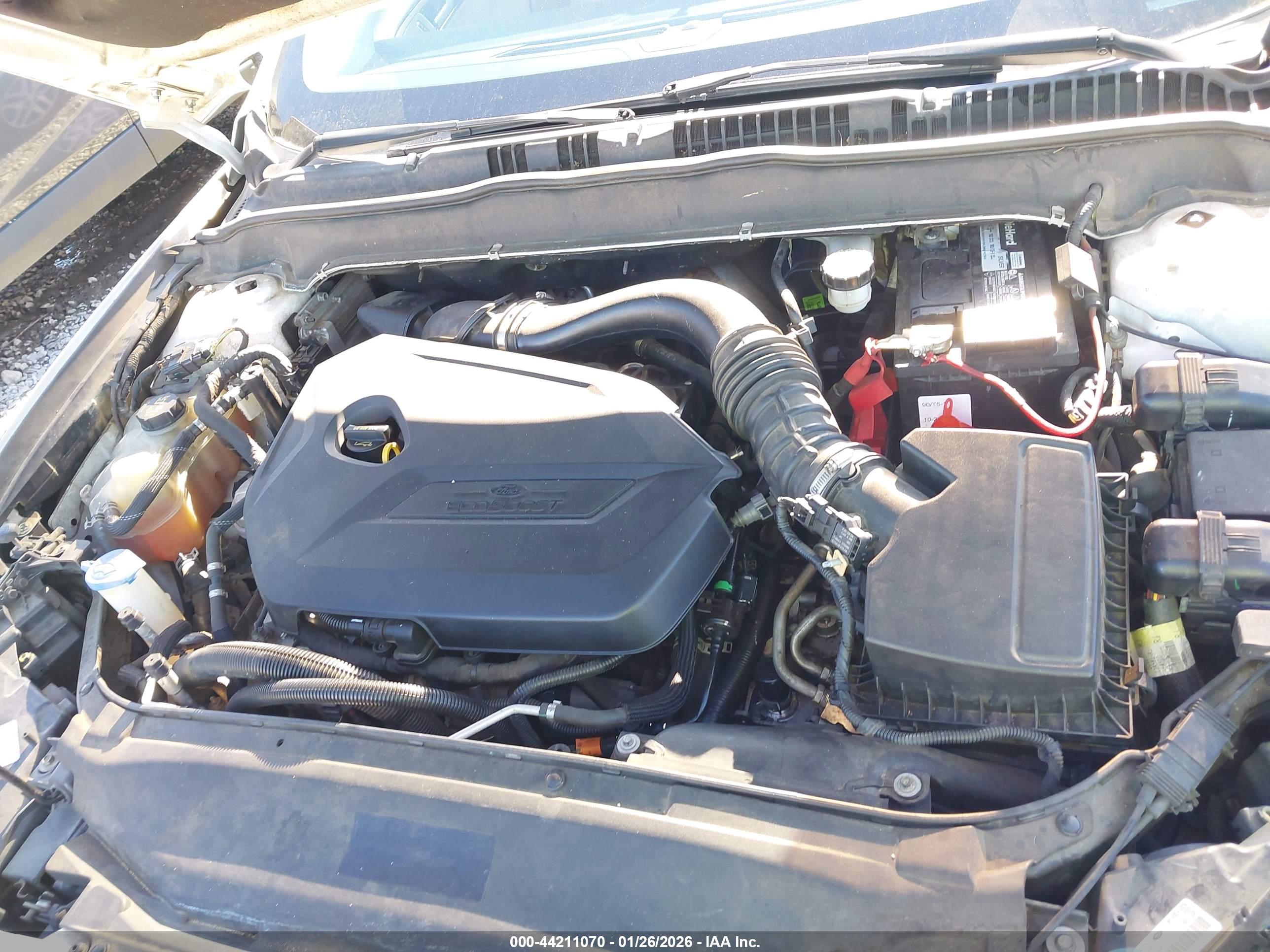 FORD FUSION image 10