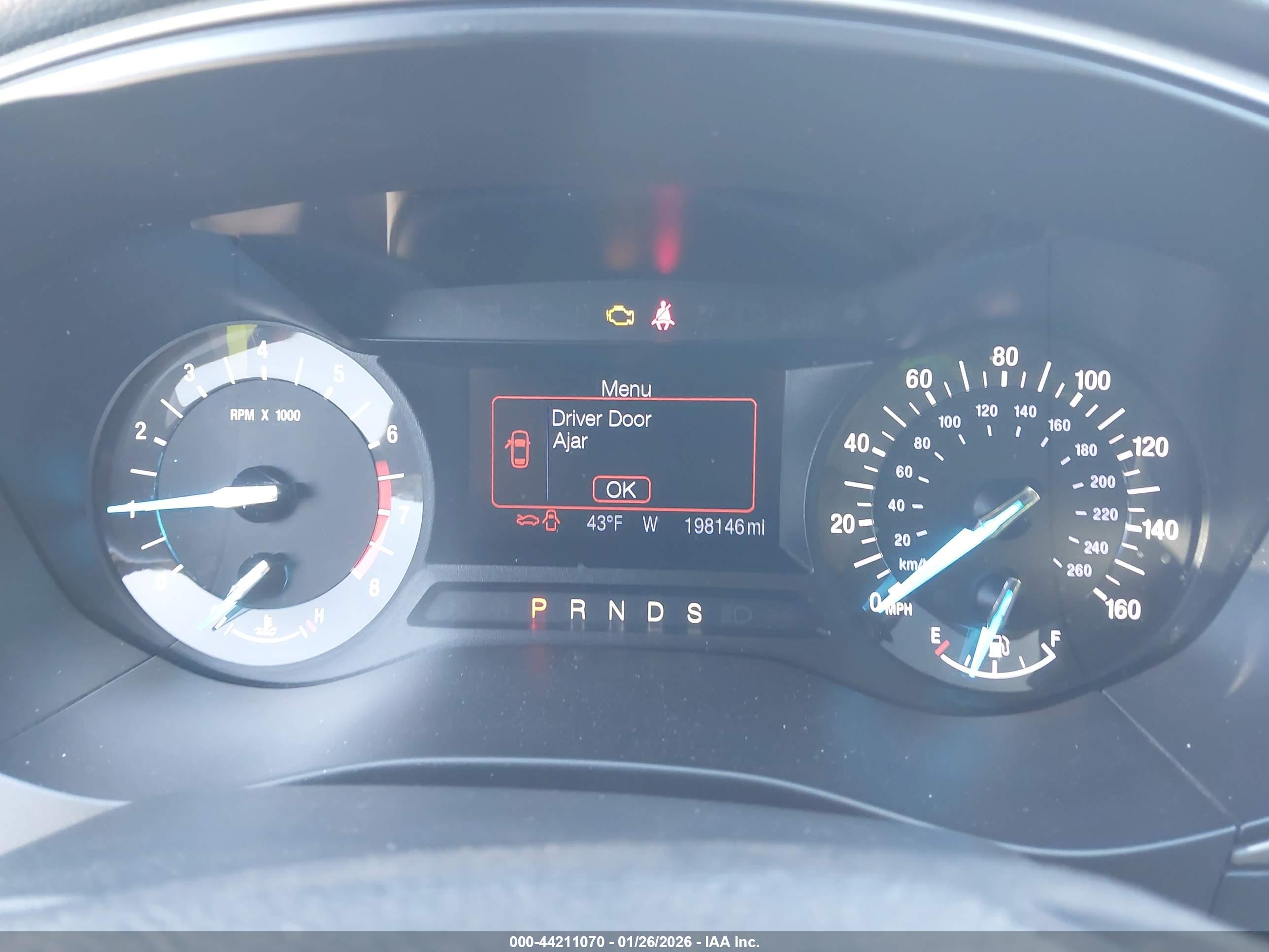 FORD FUSION image 7