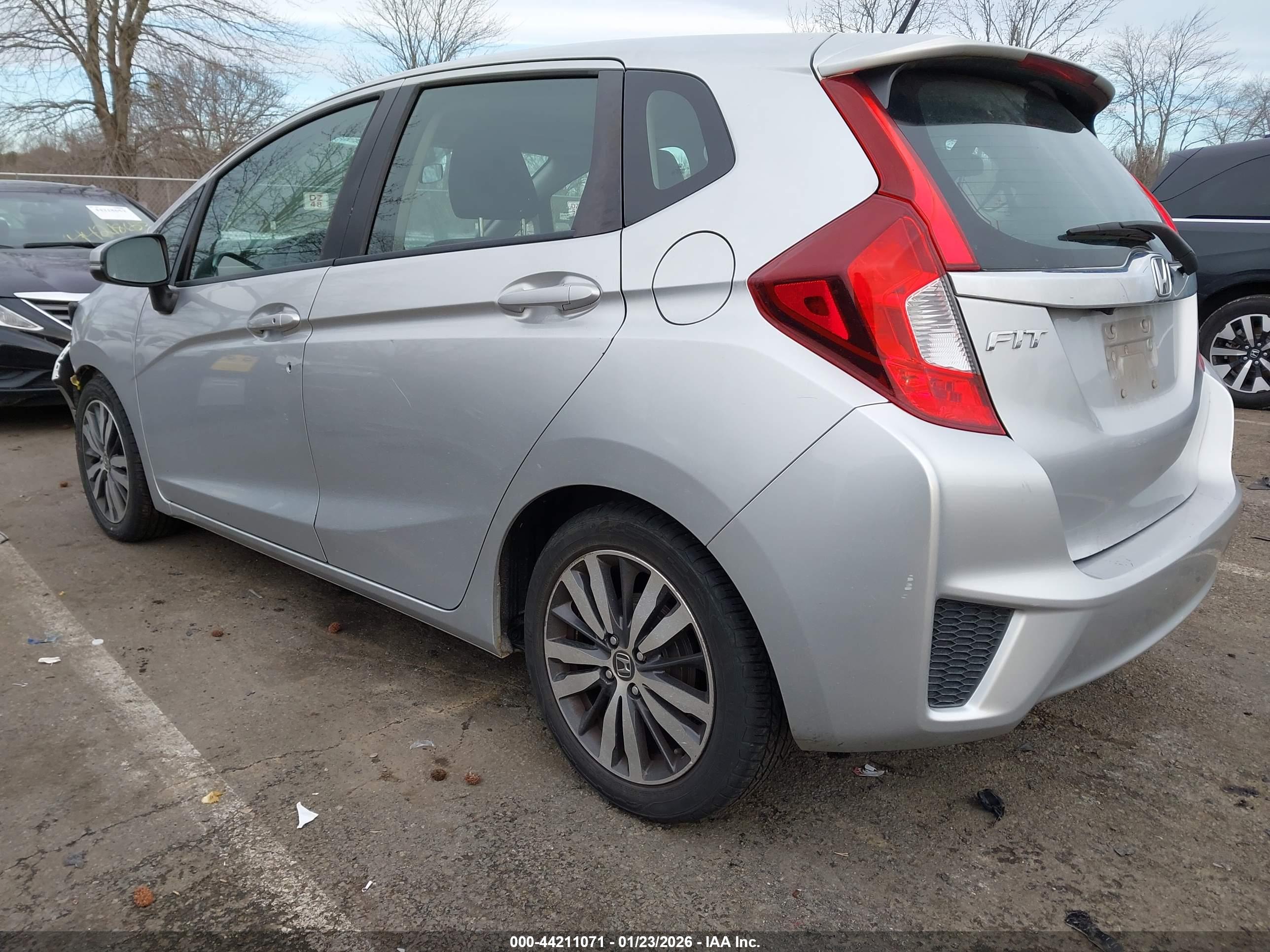 HONDA FIT image 3