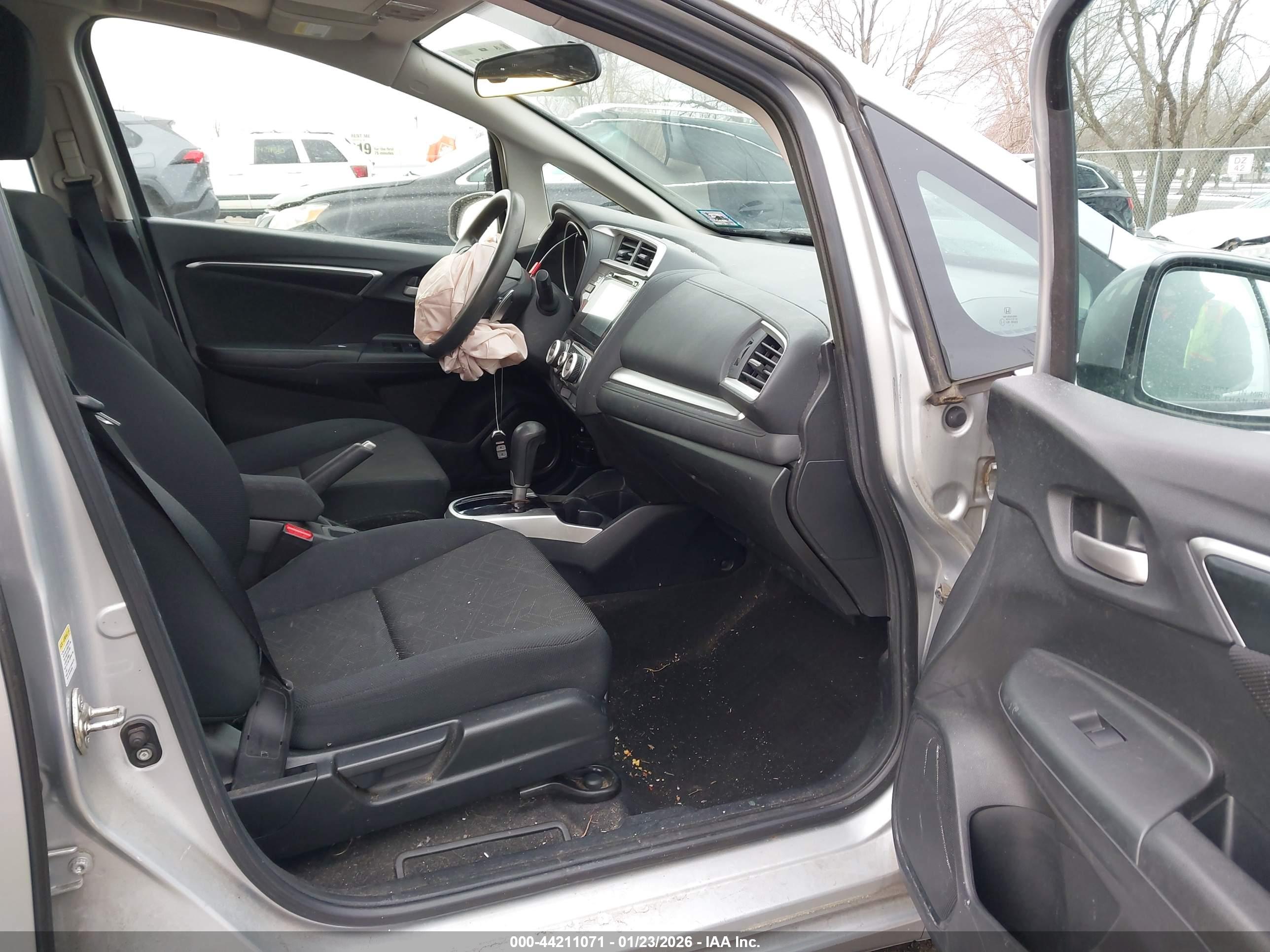 HONDA FIT image 5