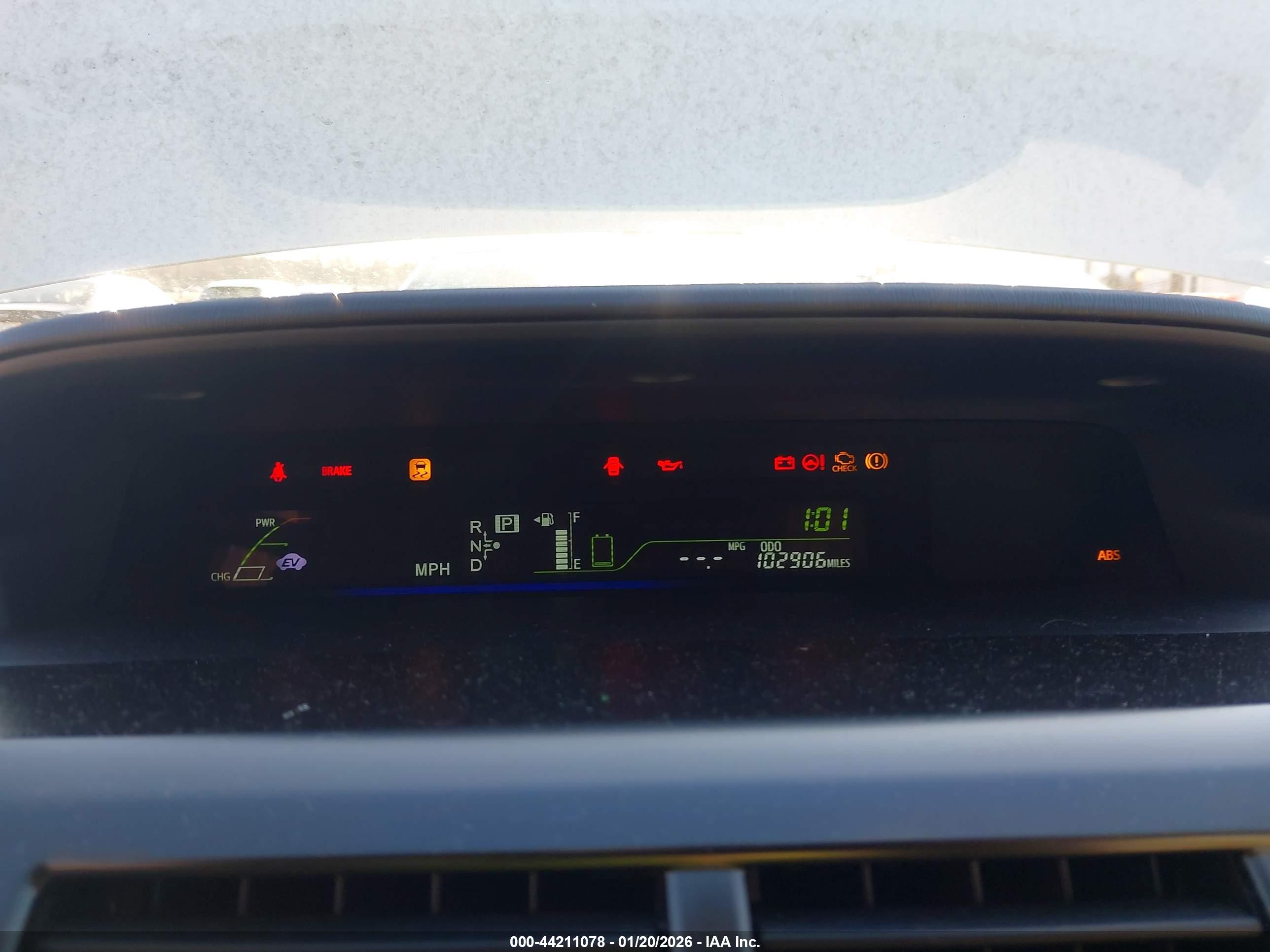 TOYOTA PRIUS image 7
