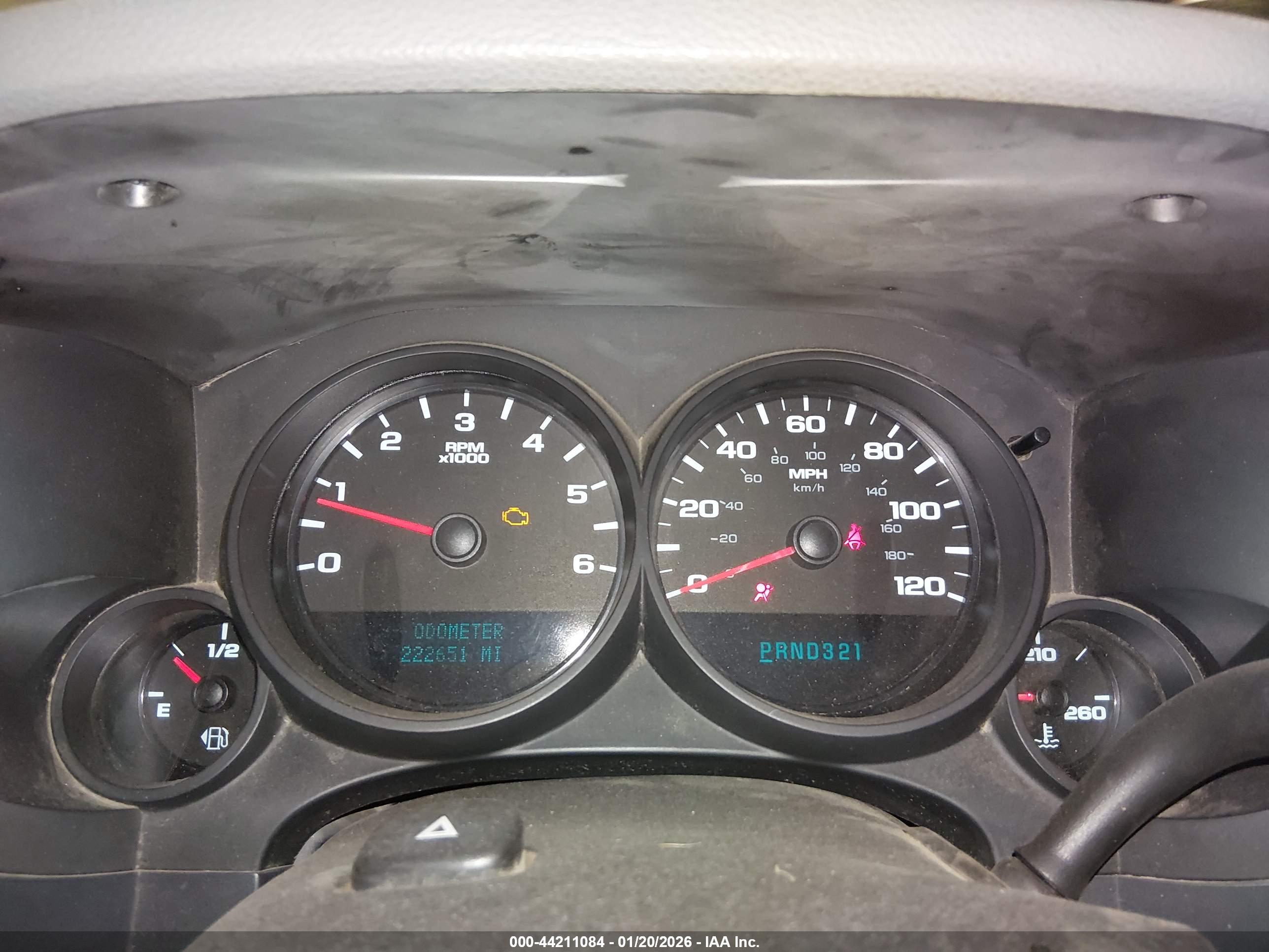 CHEVROLET SILVERADO image 7