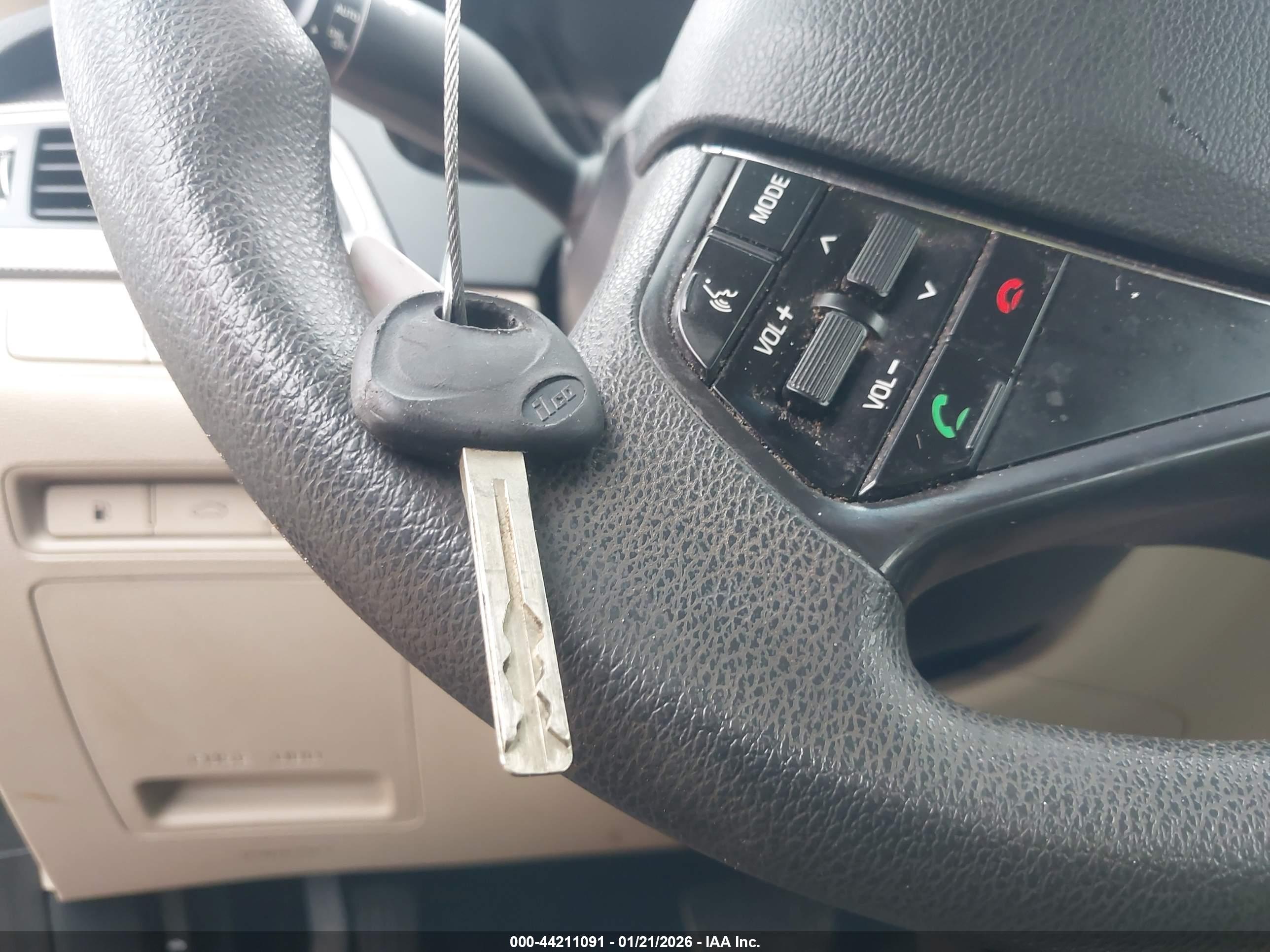 HYUNDAI SONATA image 11