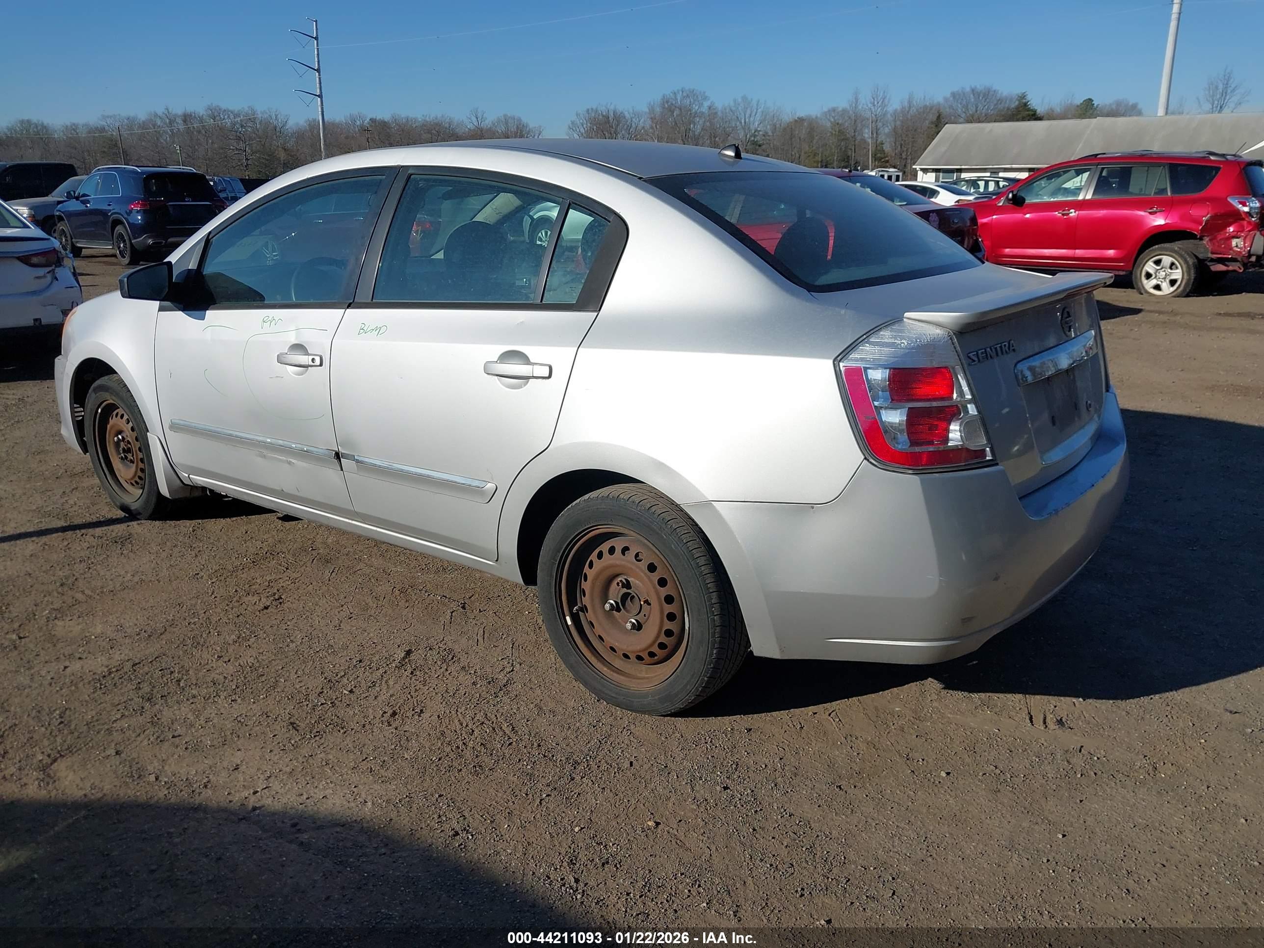 NISSAN SENTRA image 3