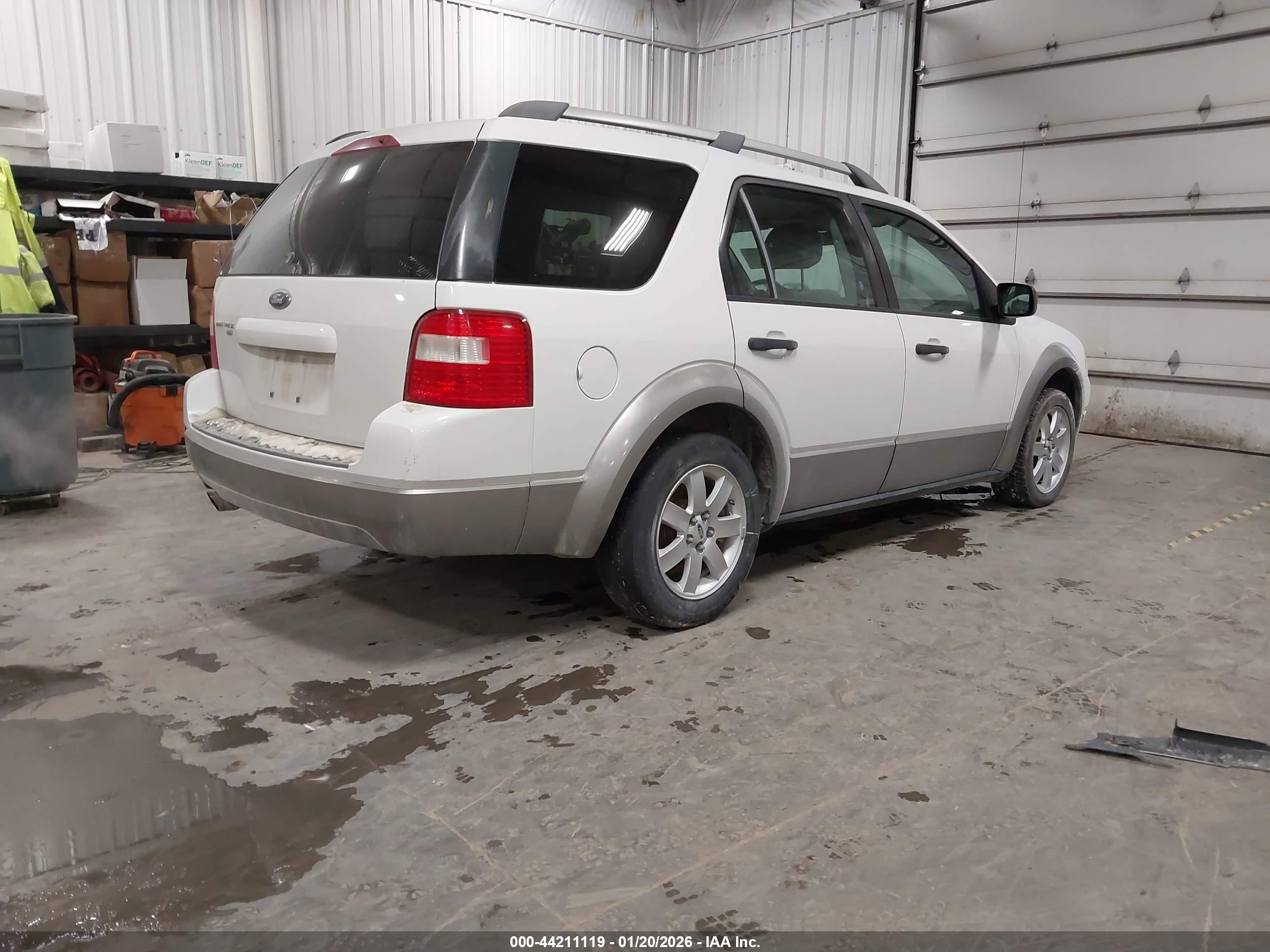 FORD FREESTYLE image 4