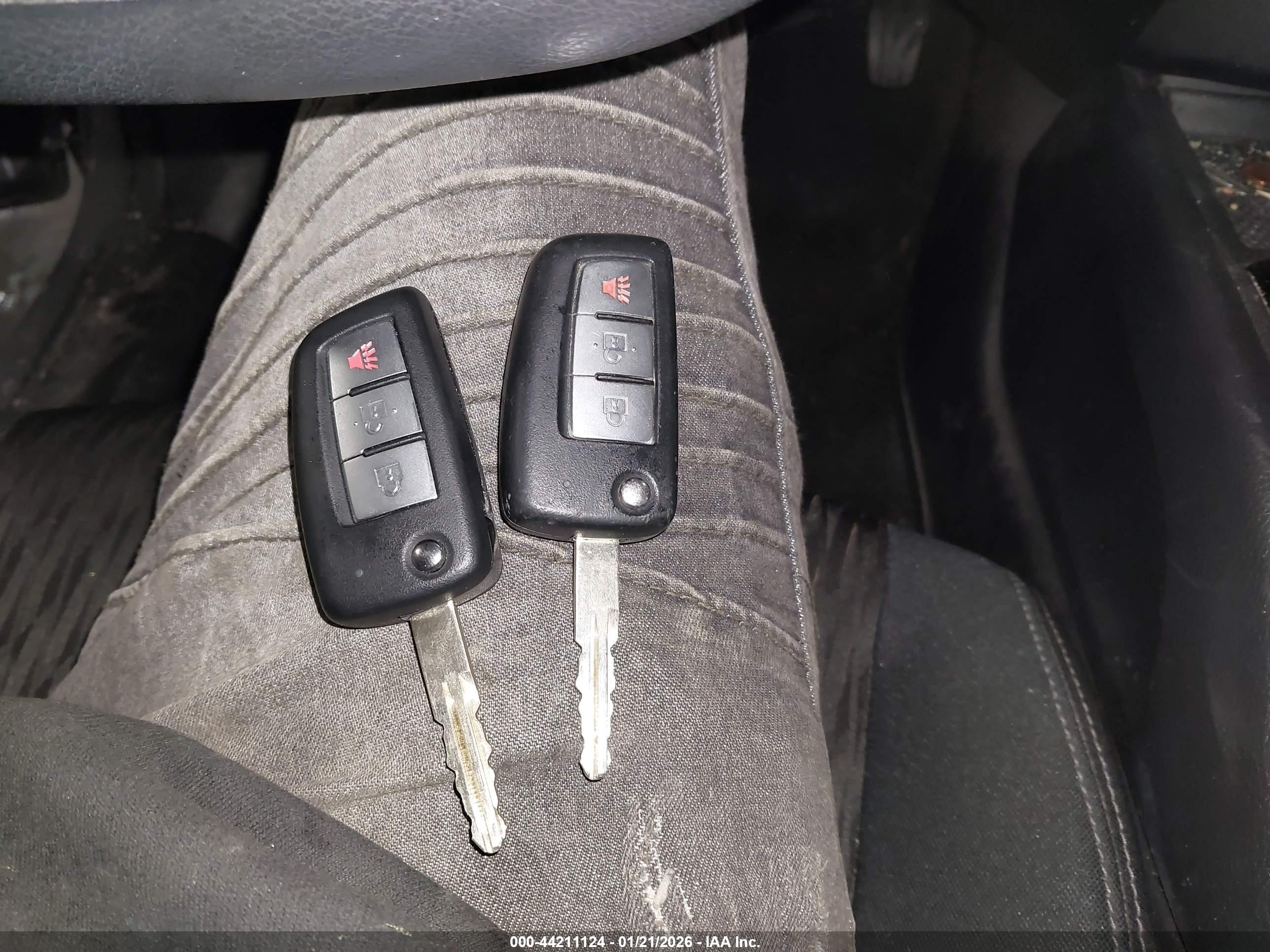 NISSAN ROGUE image 11