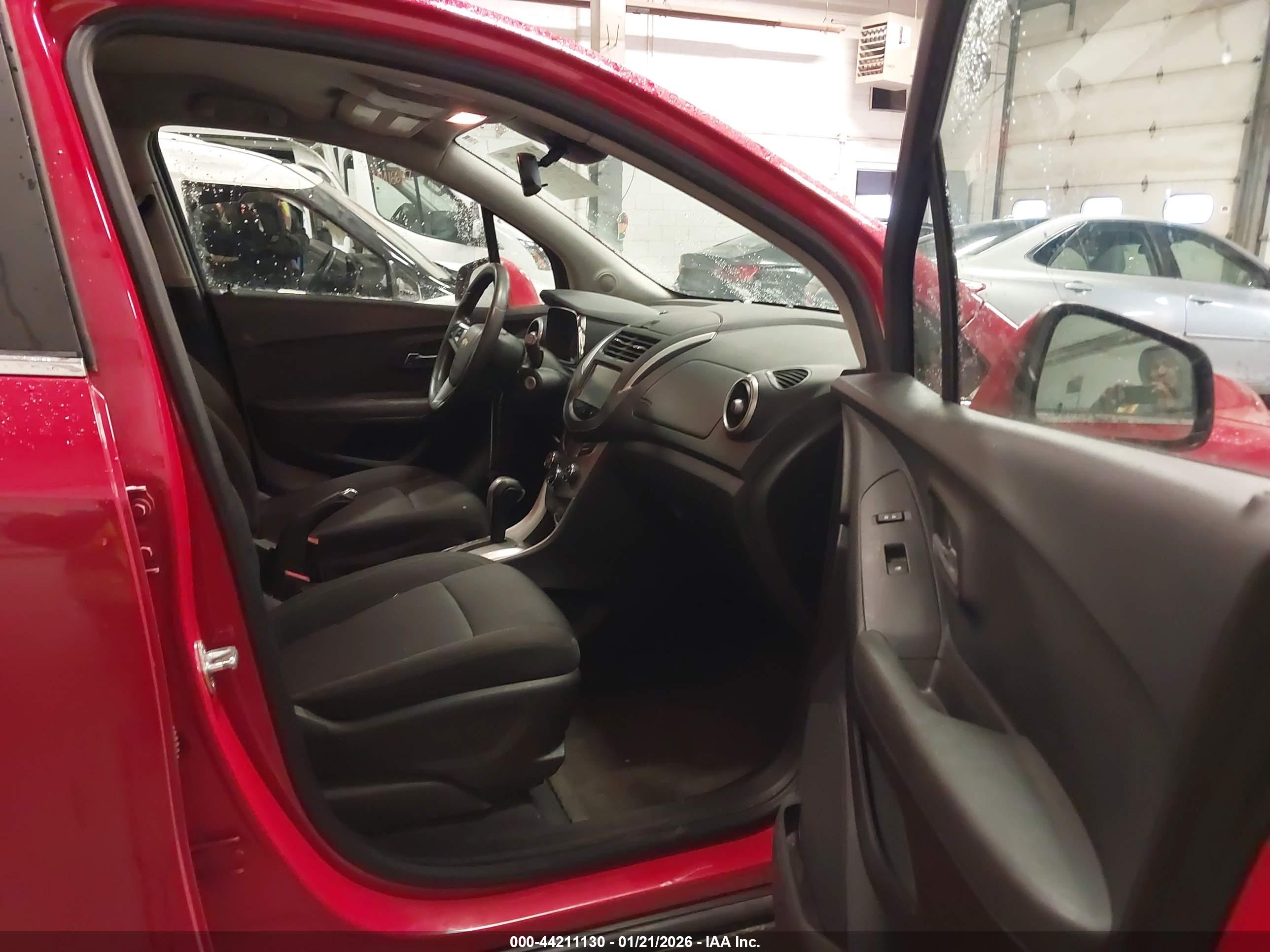 CHEVROLET TRAX image 5