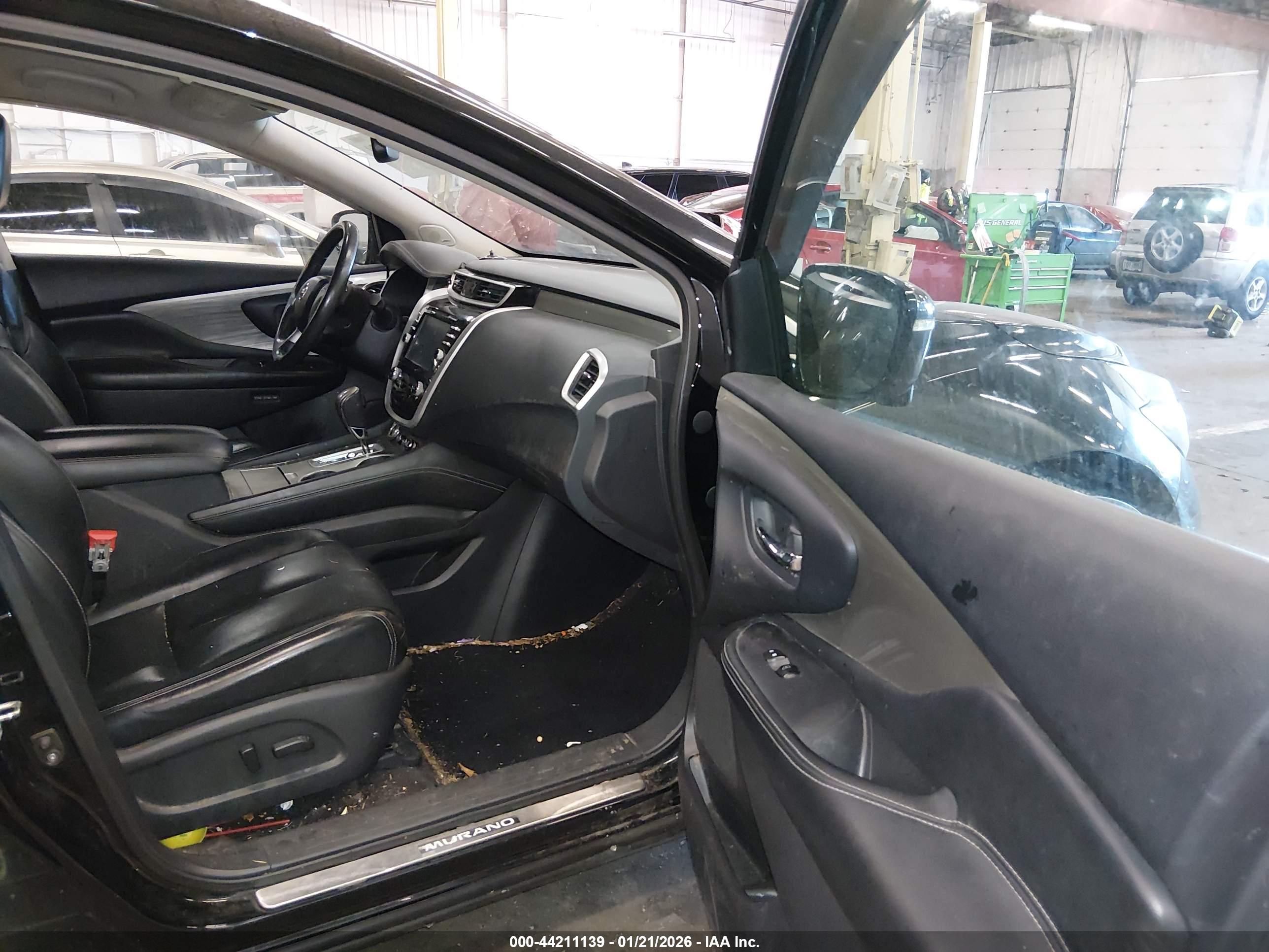 NISSAN MURANO image 5