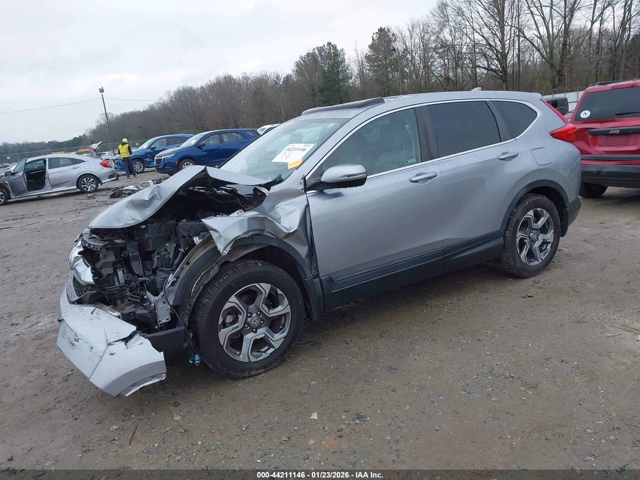 HONDA CR-V image 2