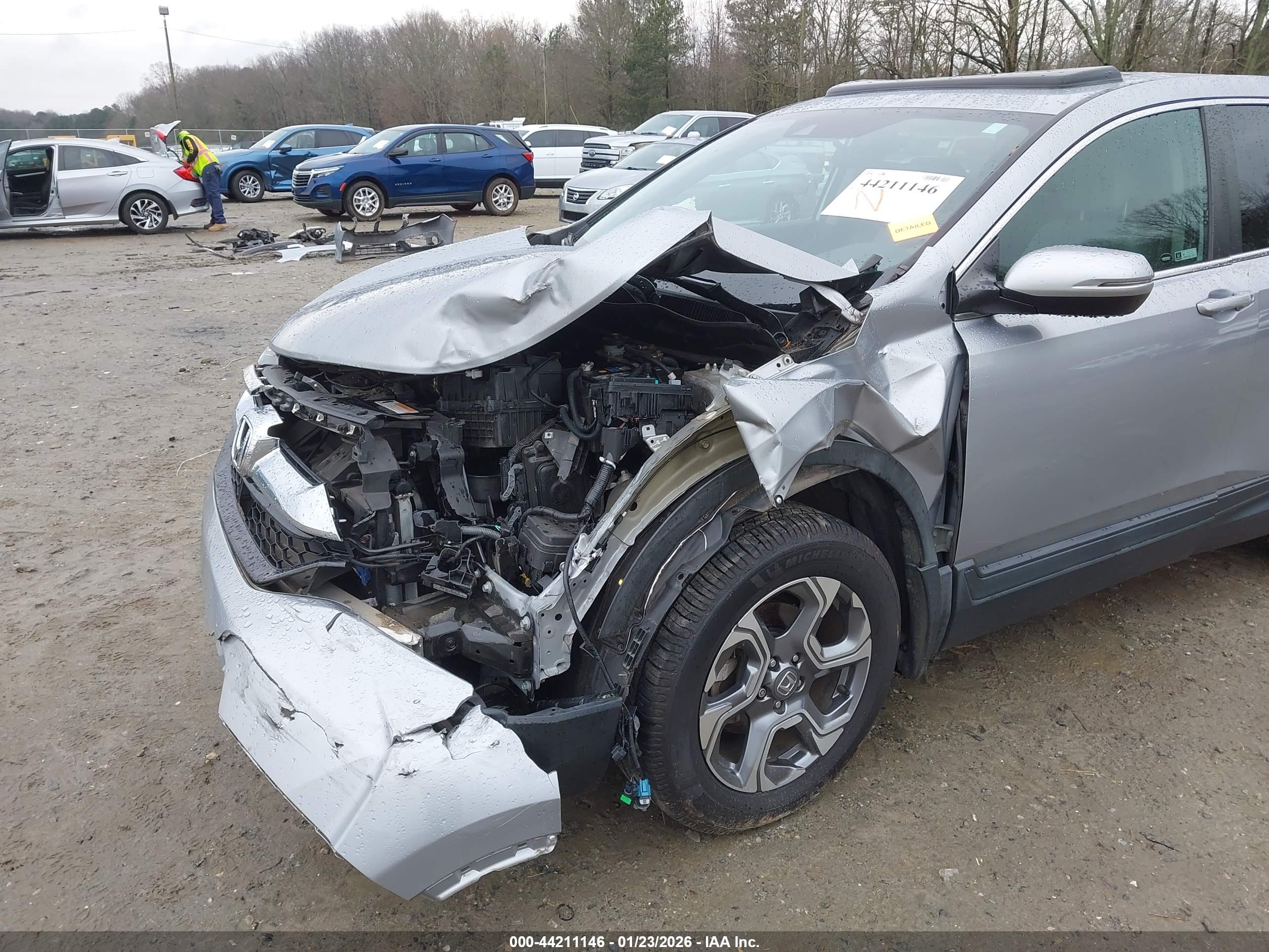 HONDA CR-V image 6