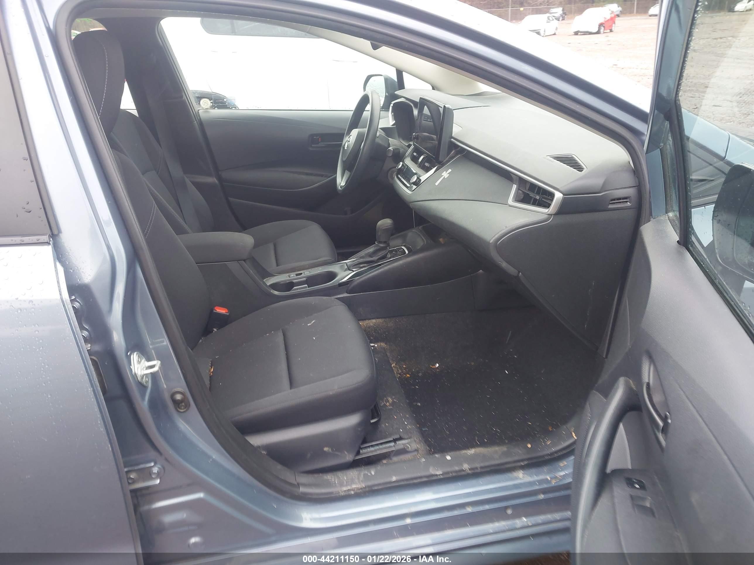 TOYOTA COROLLA image 5