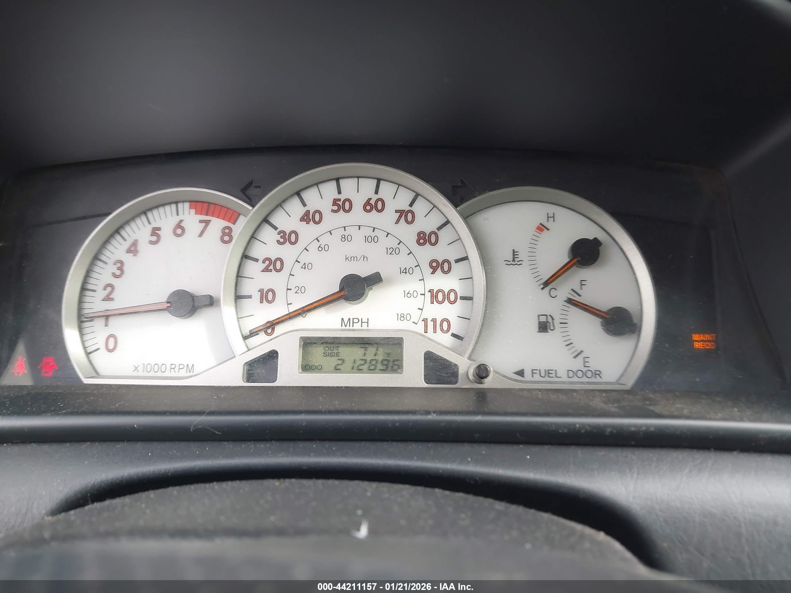 TOYOTA COROLLA image 7