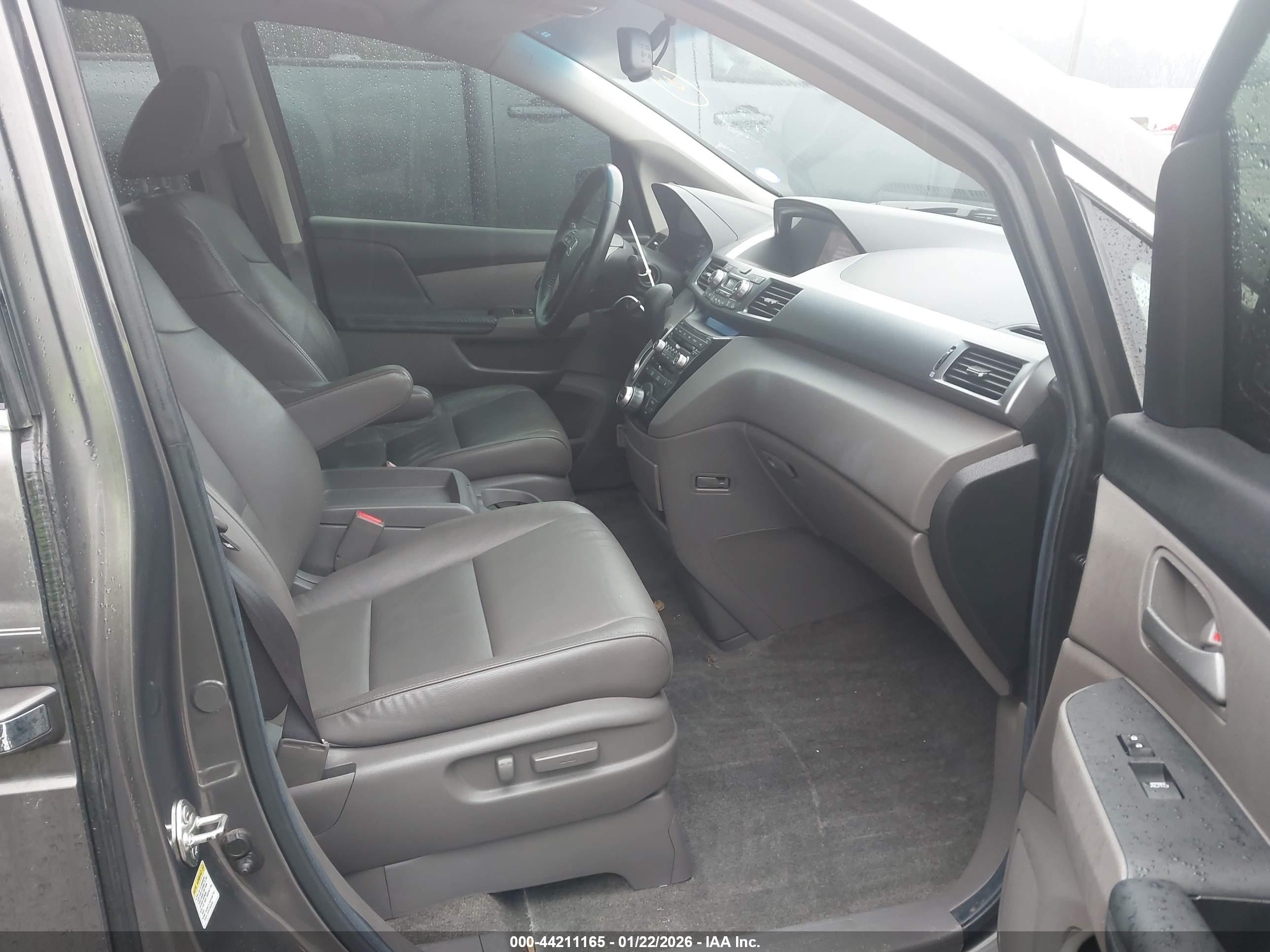 HONDA ODYSSEY image 5