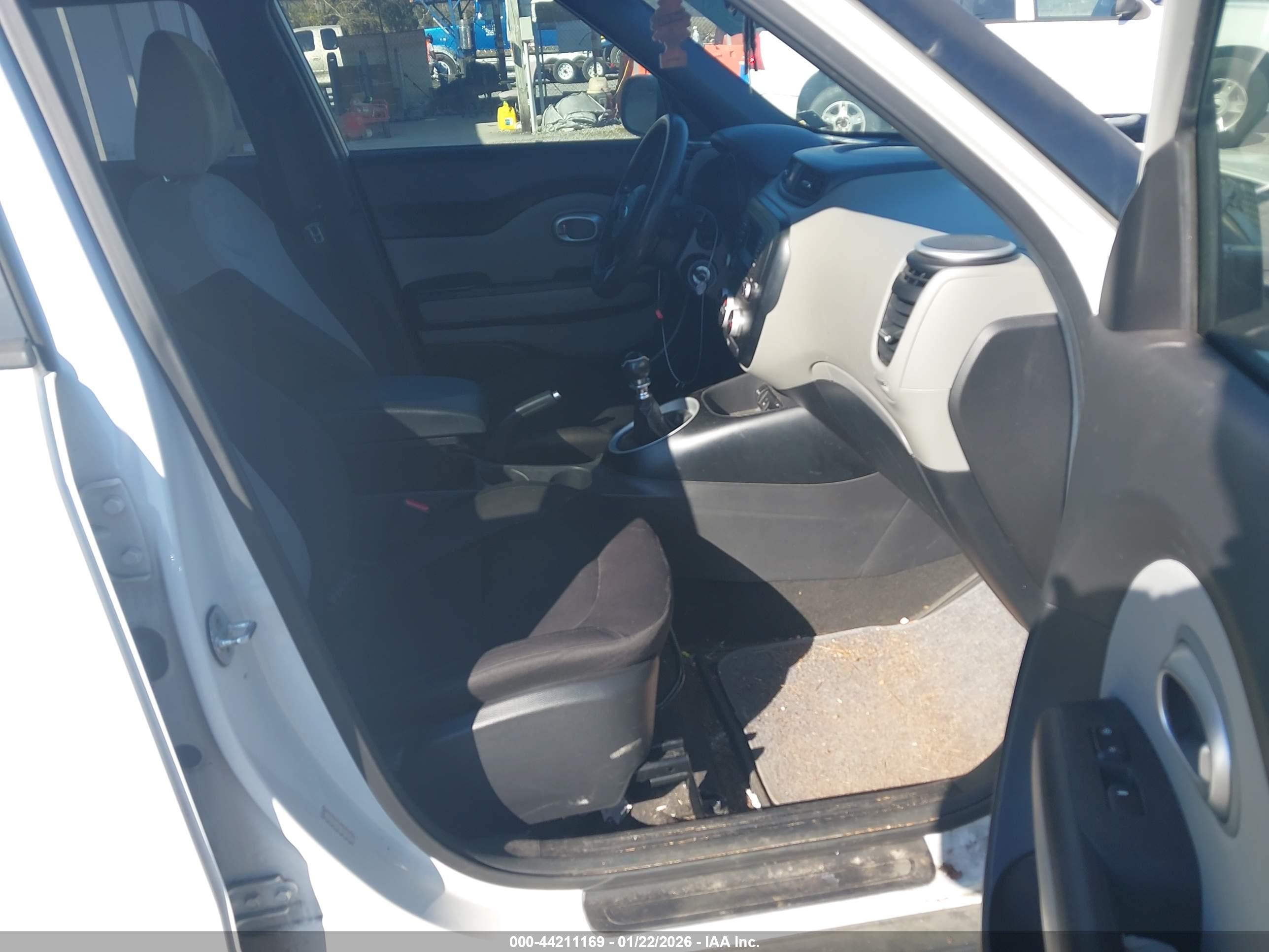 KIA SOUL image 5