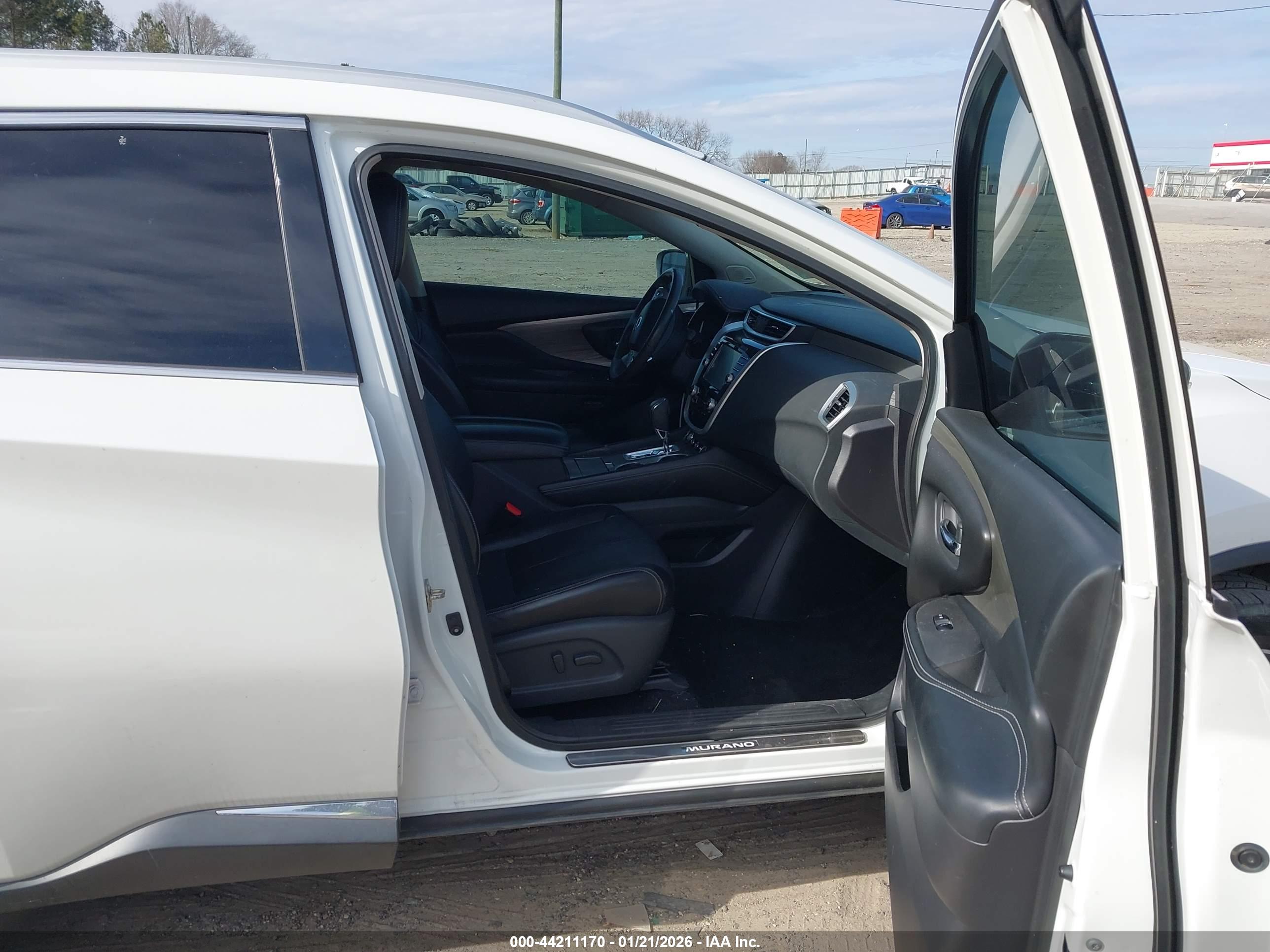 NISSAN MURANO image 5