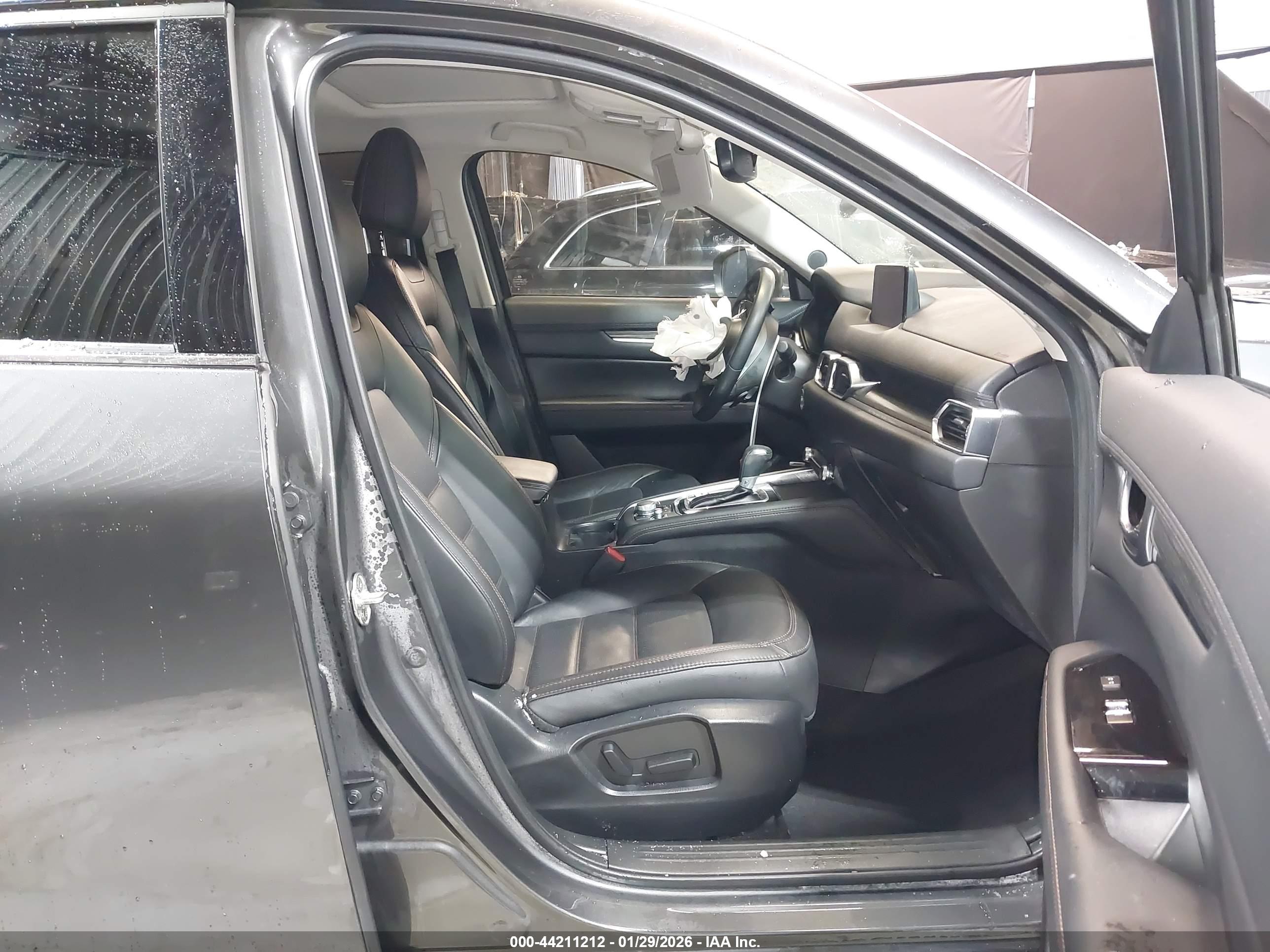 MAZDA CX-5 image 5