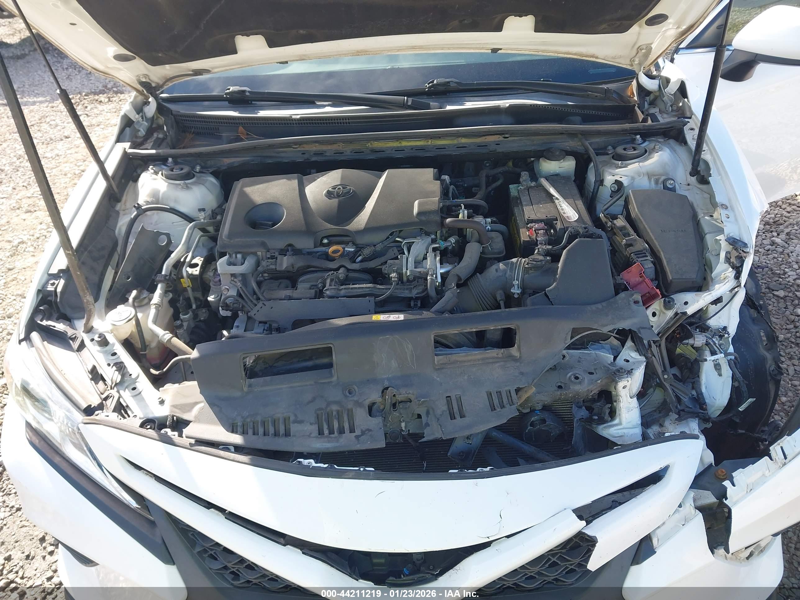 TOYOTA CAMRY image 10
