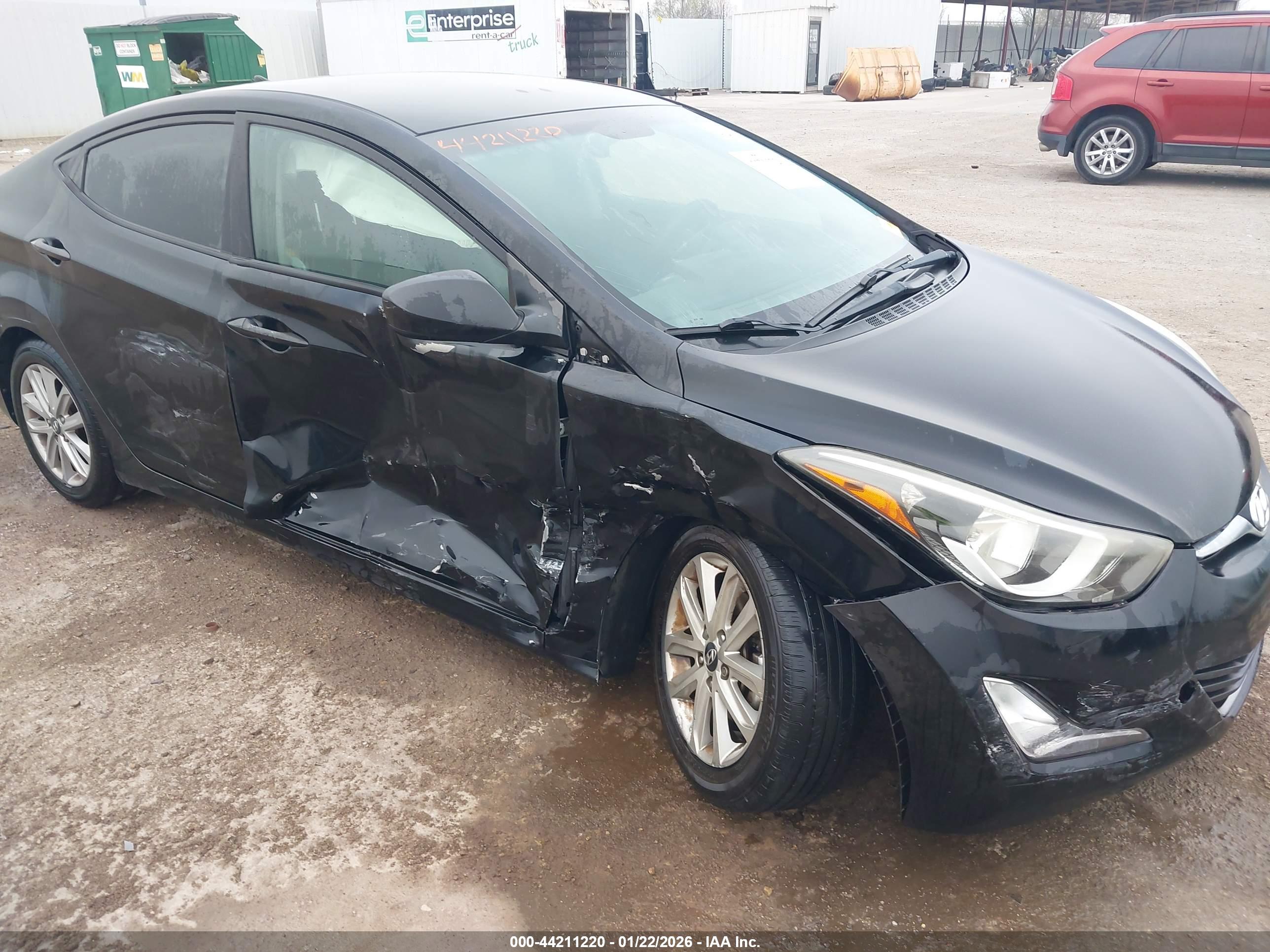 HYUNDAI ELANTRA image 6