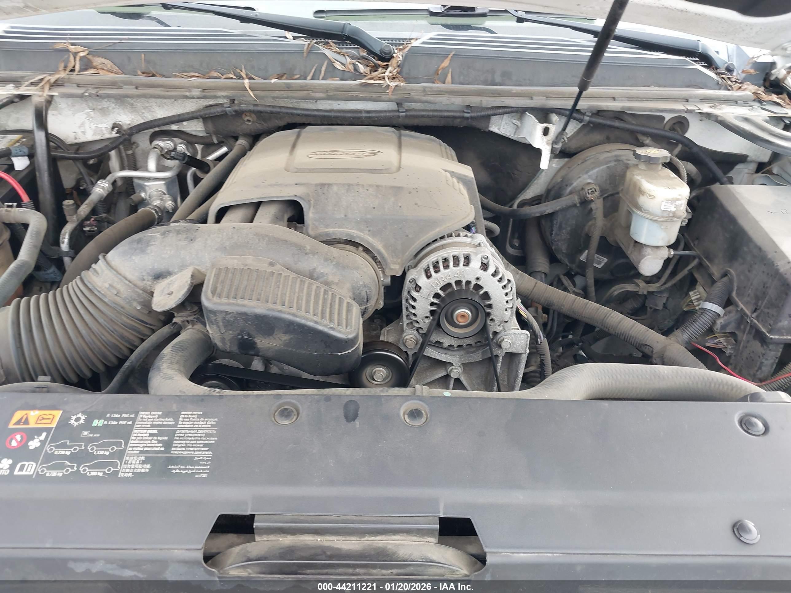 CHEVROLET TAHOE image 10