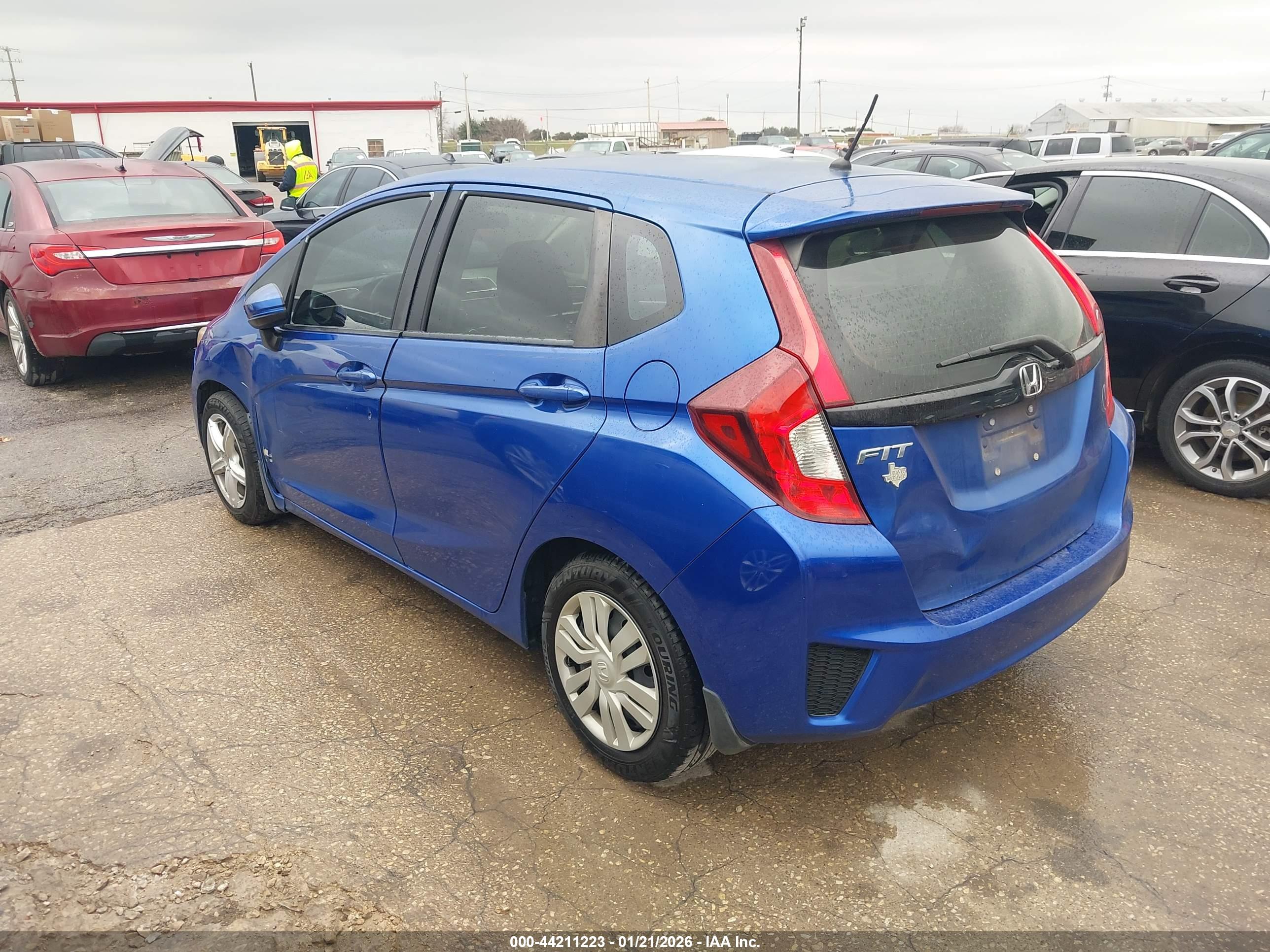 HONDA FIT image 3