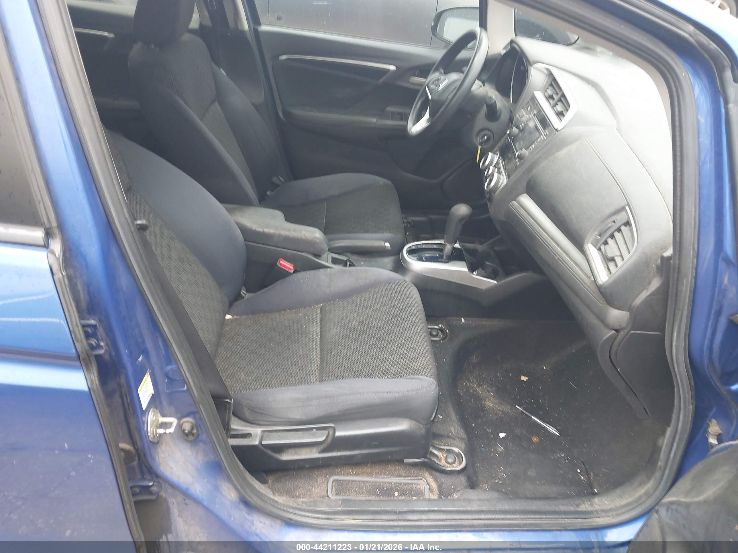 HONDA FIT image 5