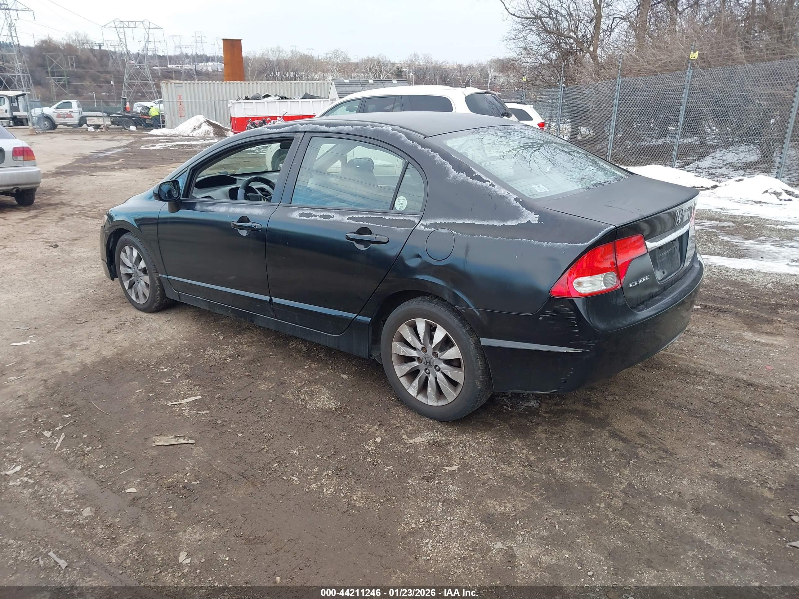 HONDA CIVIC image 3