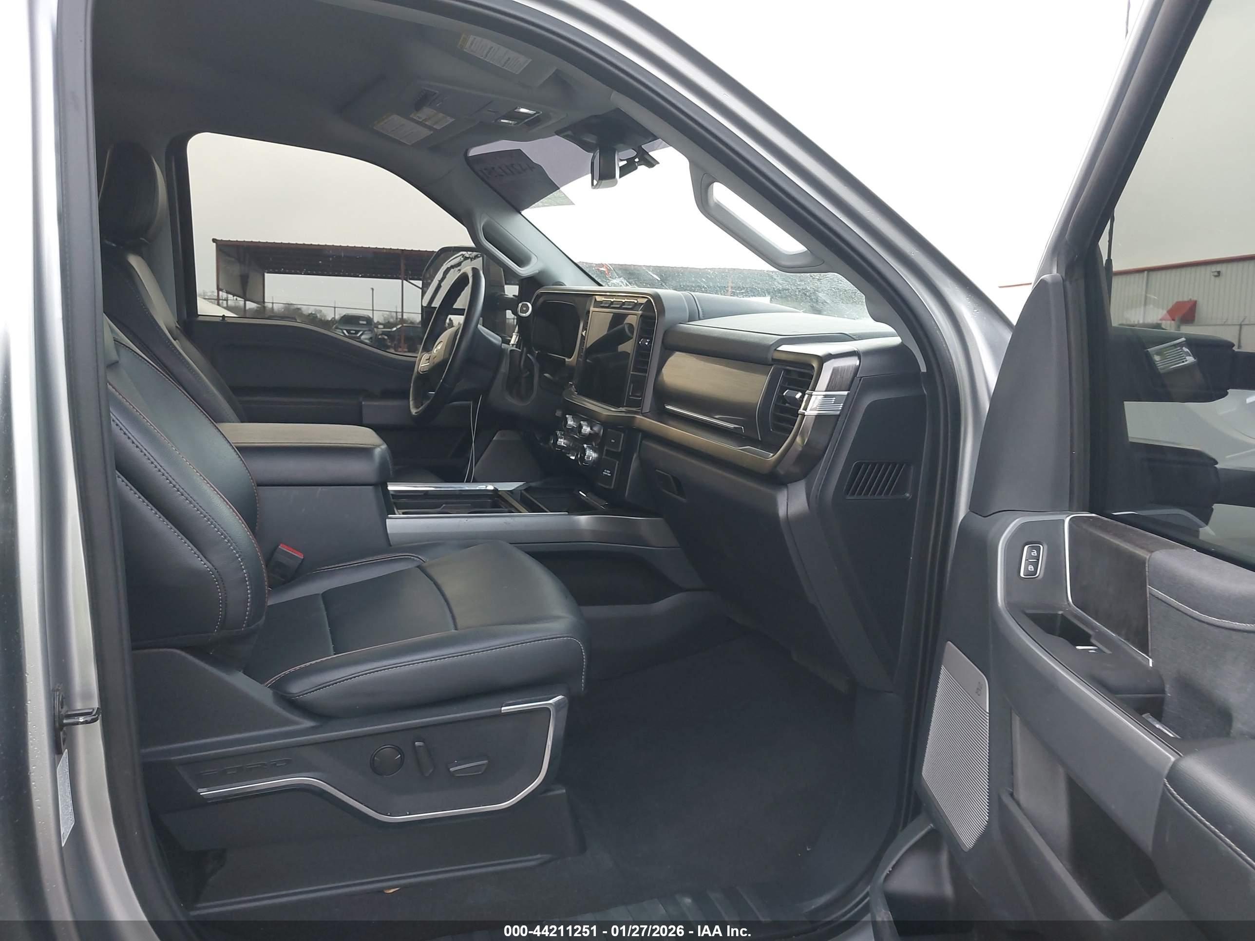 FORD F-250 image 7