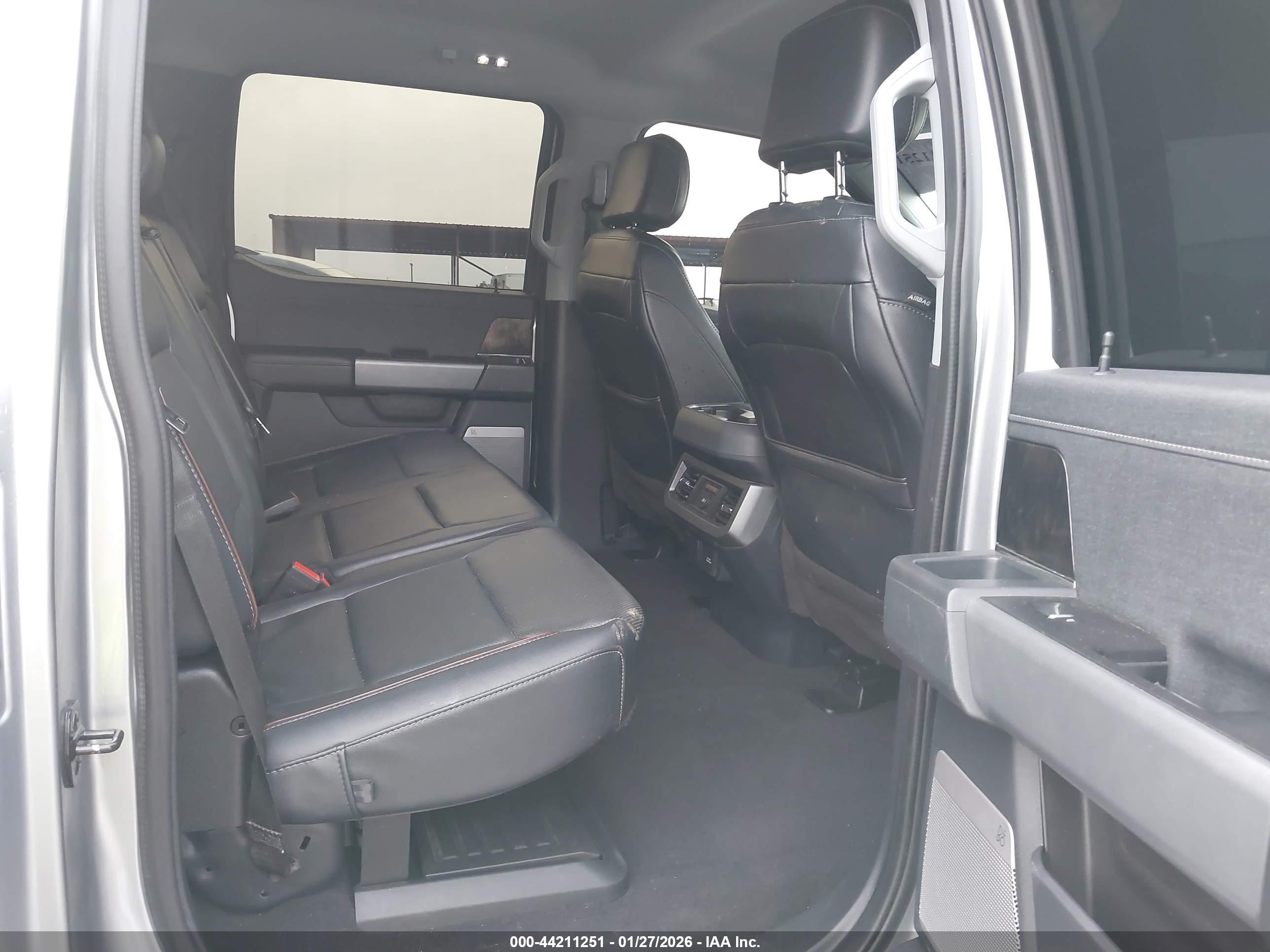 FORD F-250 image 8