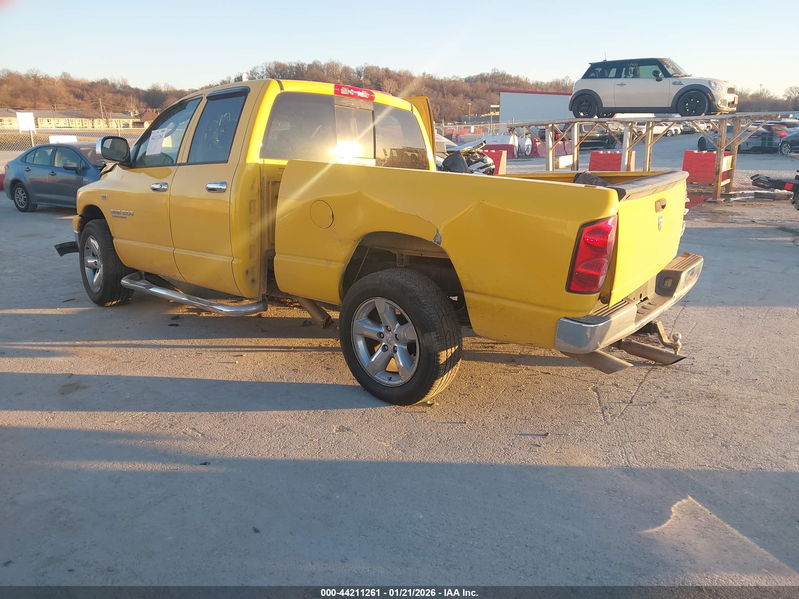DODGE RAM image 3
