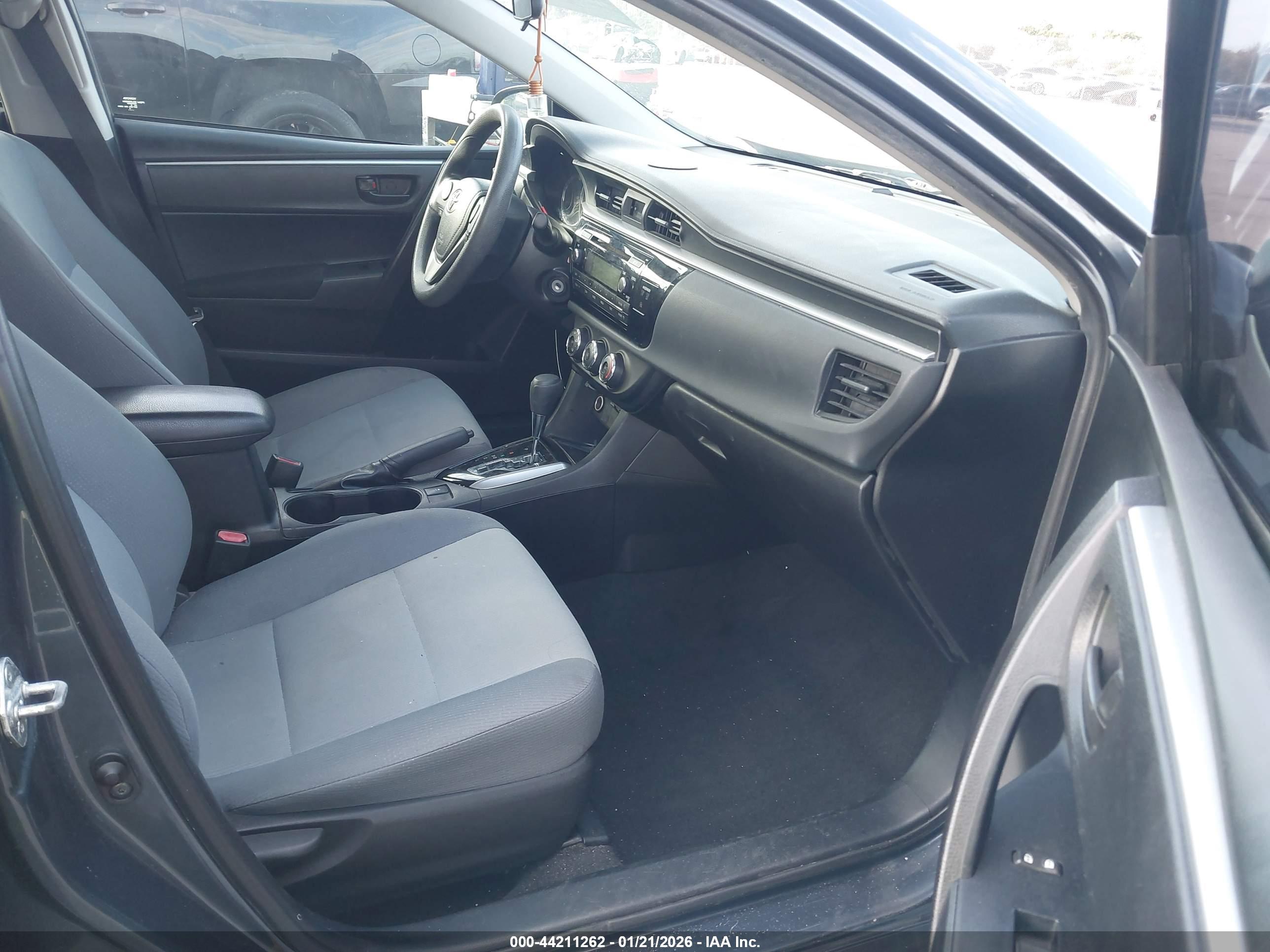 TOYOTA COROLLA image 5