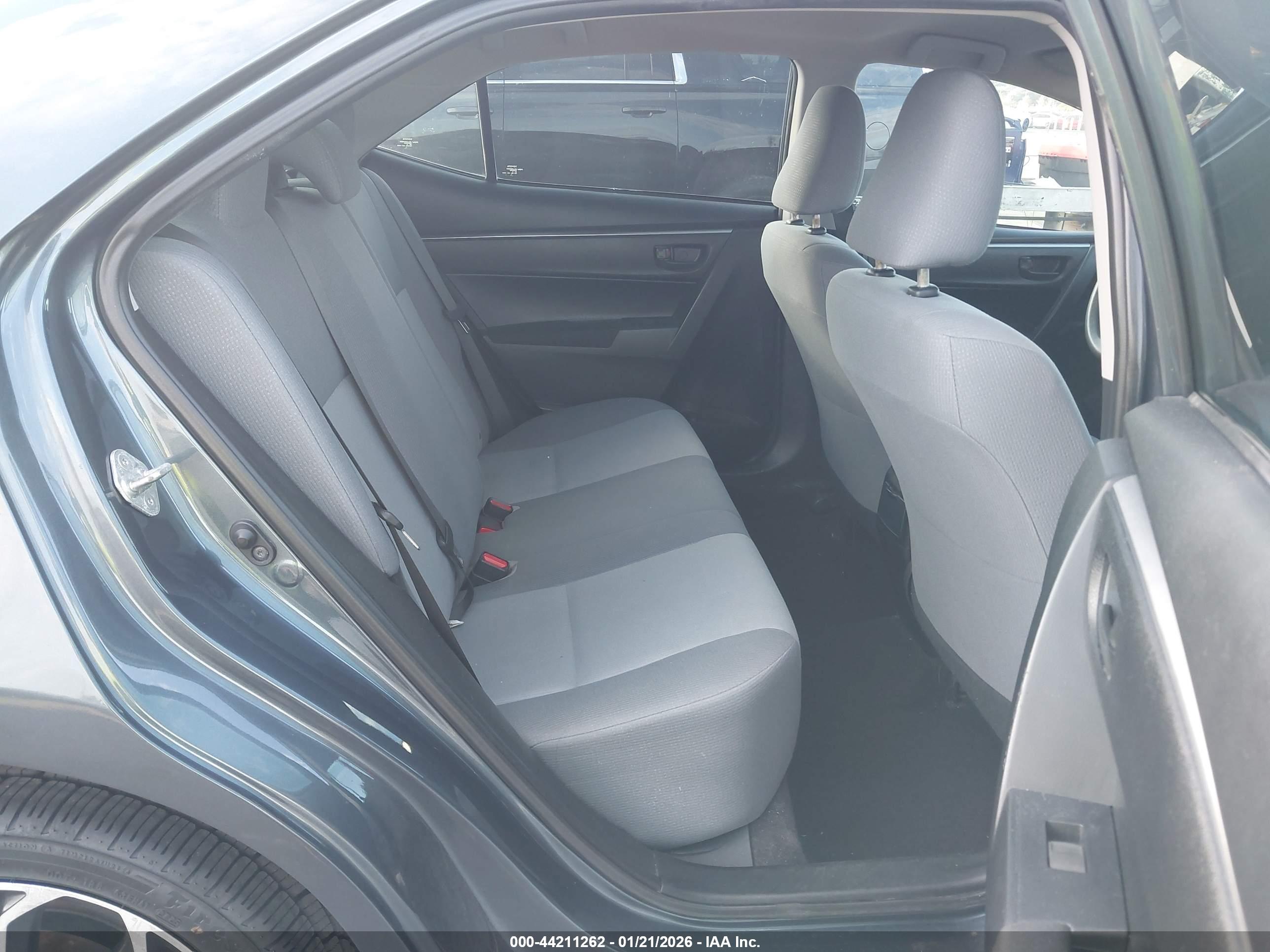 TOYOTA COROLLA image 8