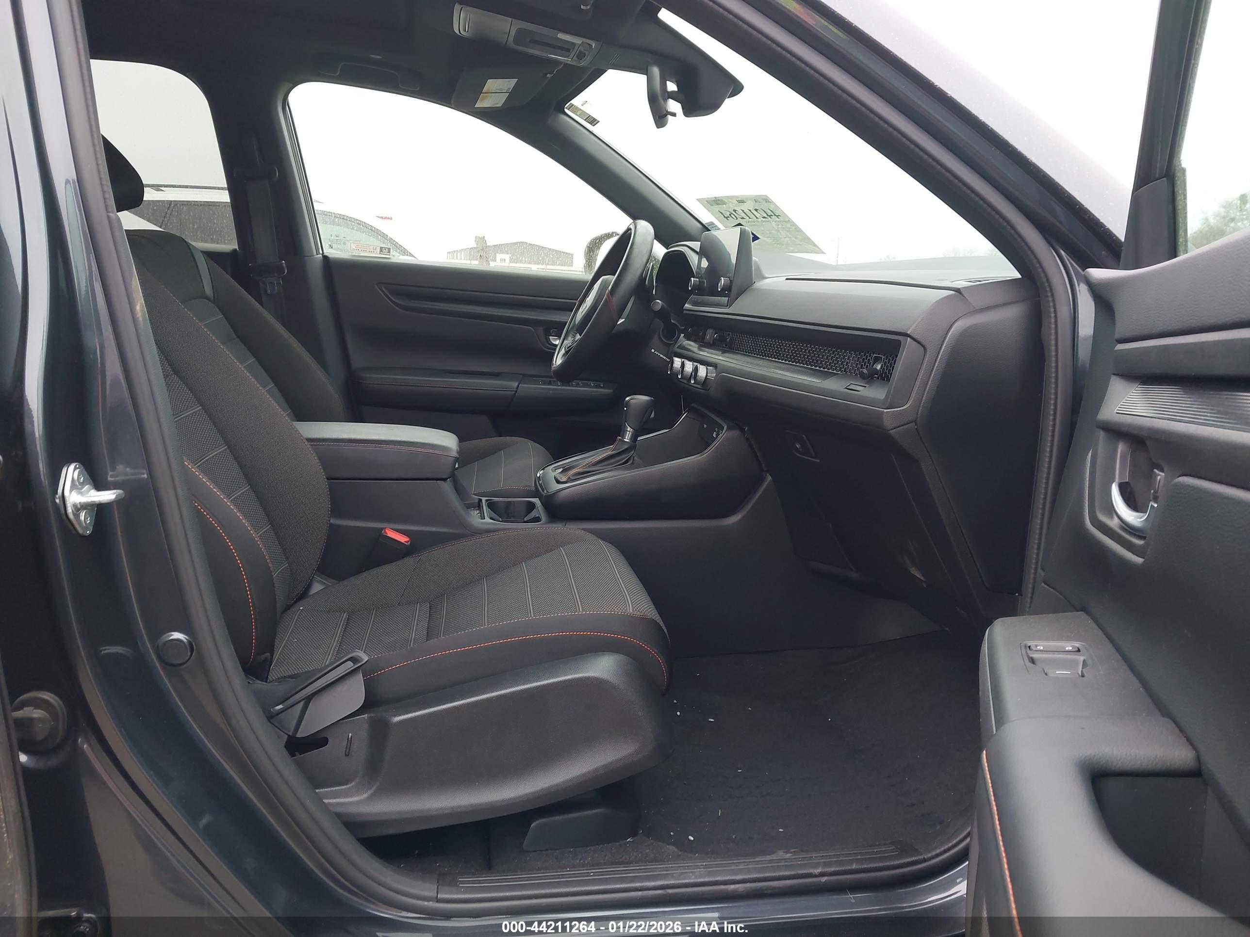 HONDA CR-V image 5