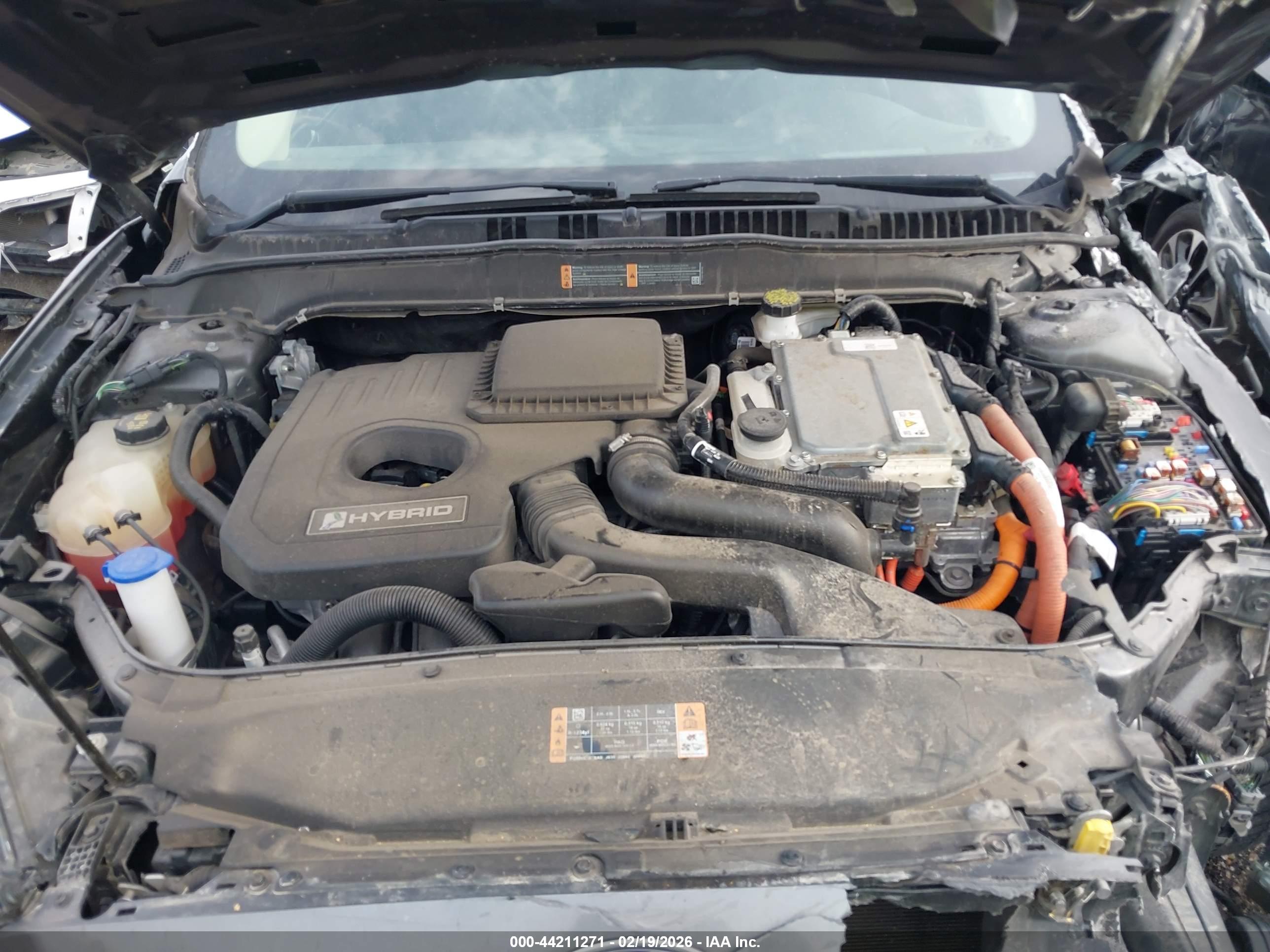 FORD FUSION image 10
