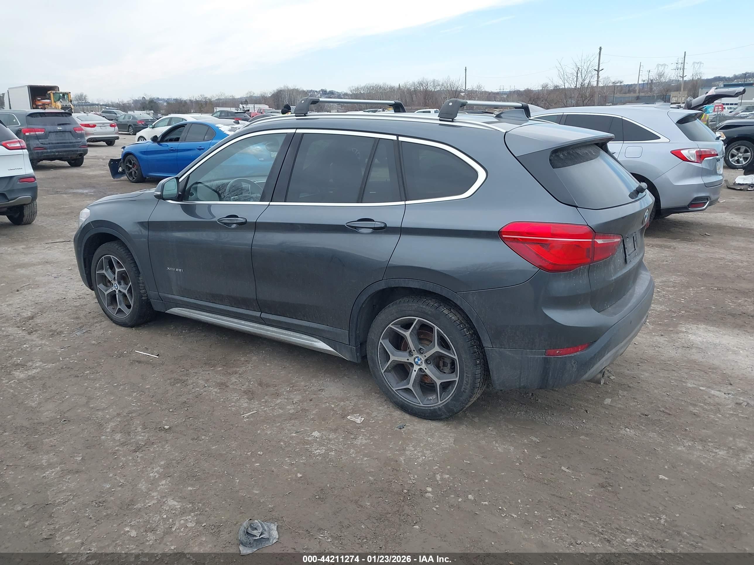 BMW X1 image 3